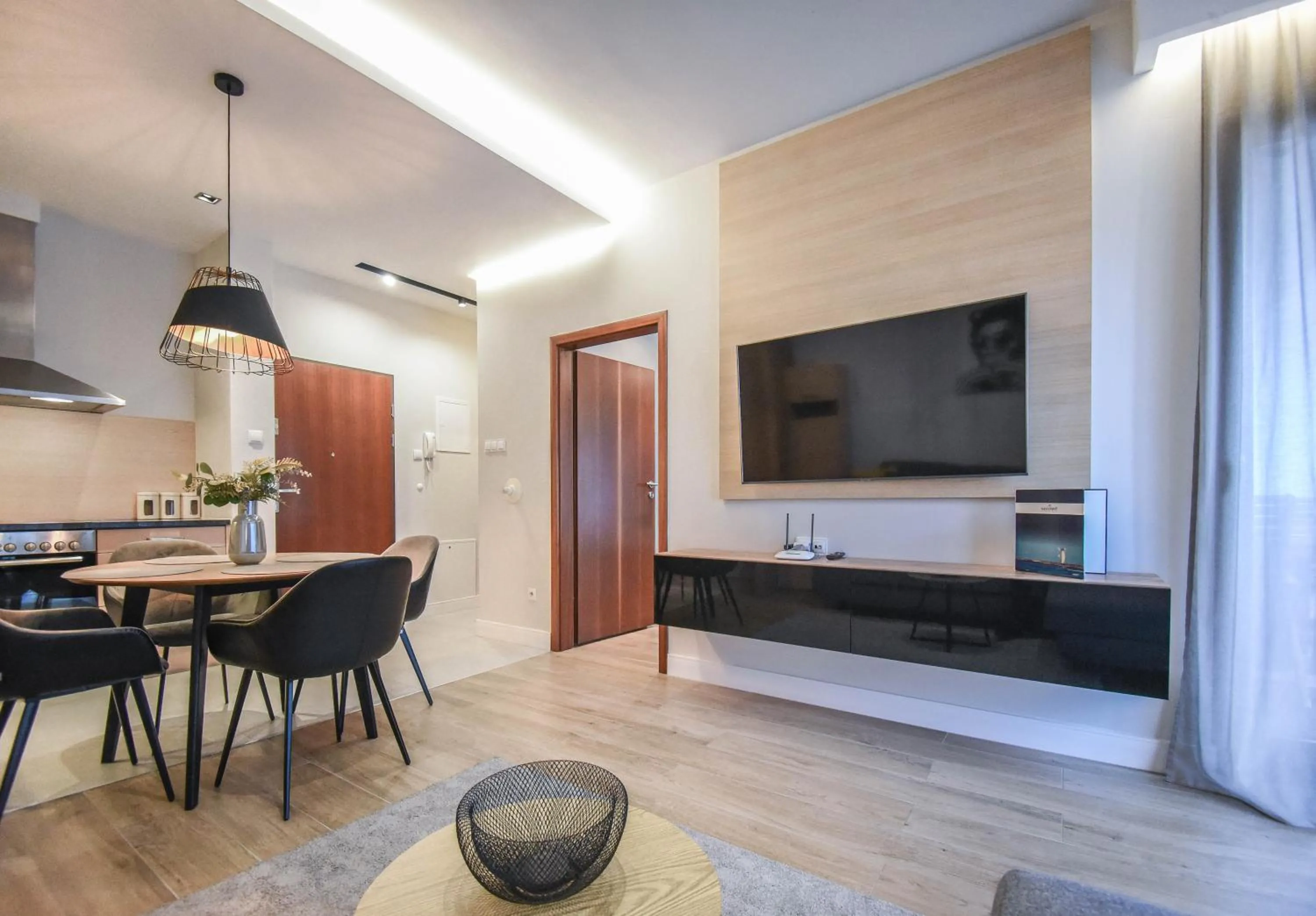 TV and multimedia in Apartamenty Na Wyspie - Baltic Park - Apartamenty z sypialnią i parkingiem - ul Uzdrowiskowa 24-34