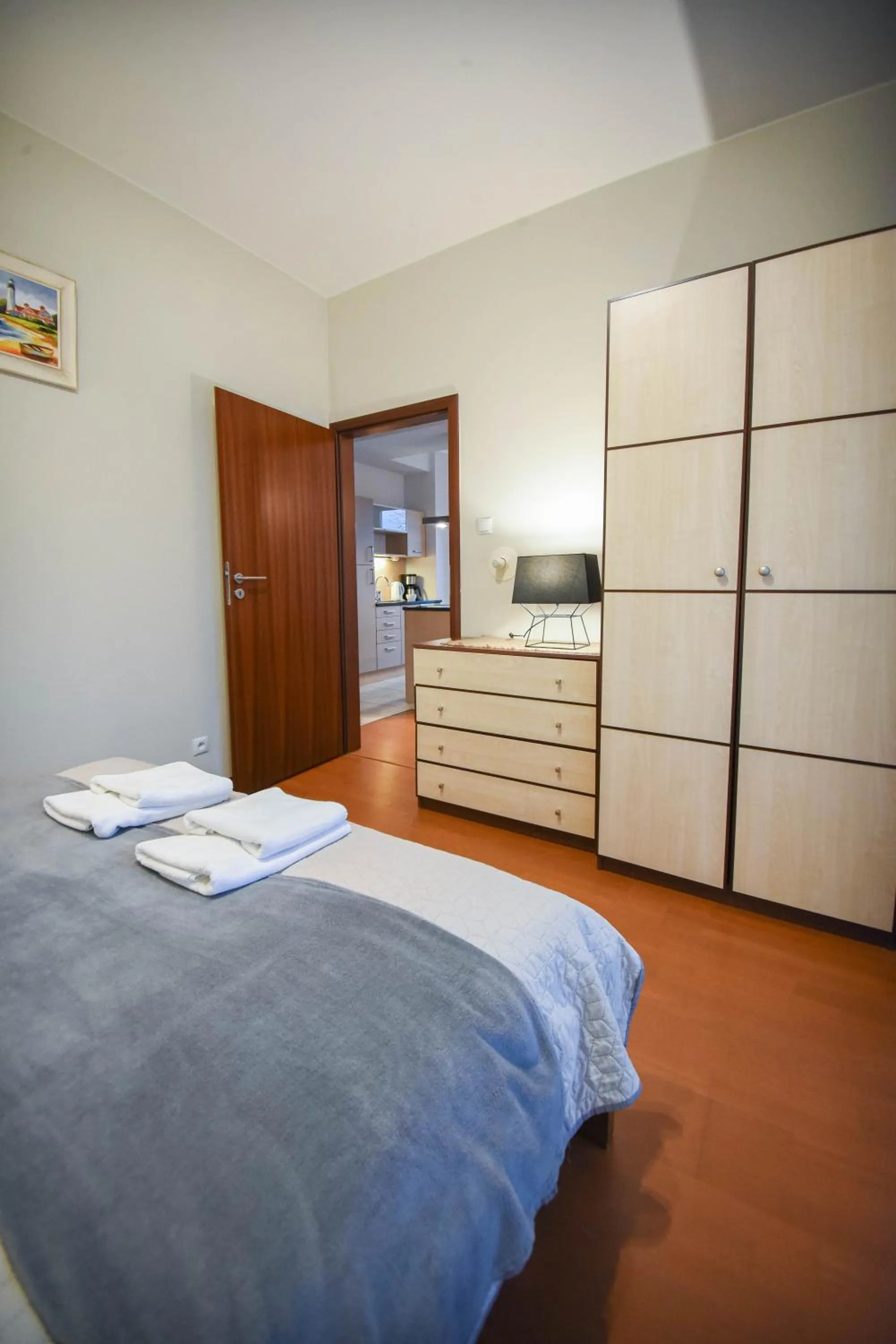 Bed in Apartamenty Na Wyspie - Baltic Park - Apartamenty z sypialnią i parkingiem - ul Uzdrowiskowa 24-34