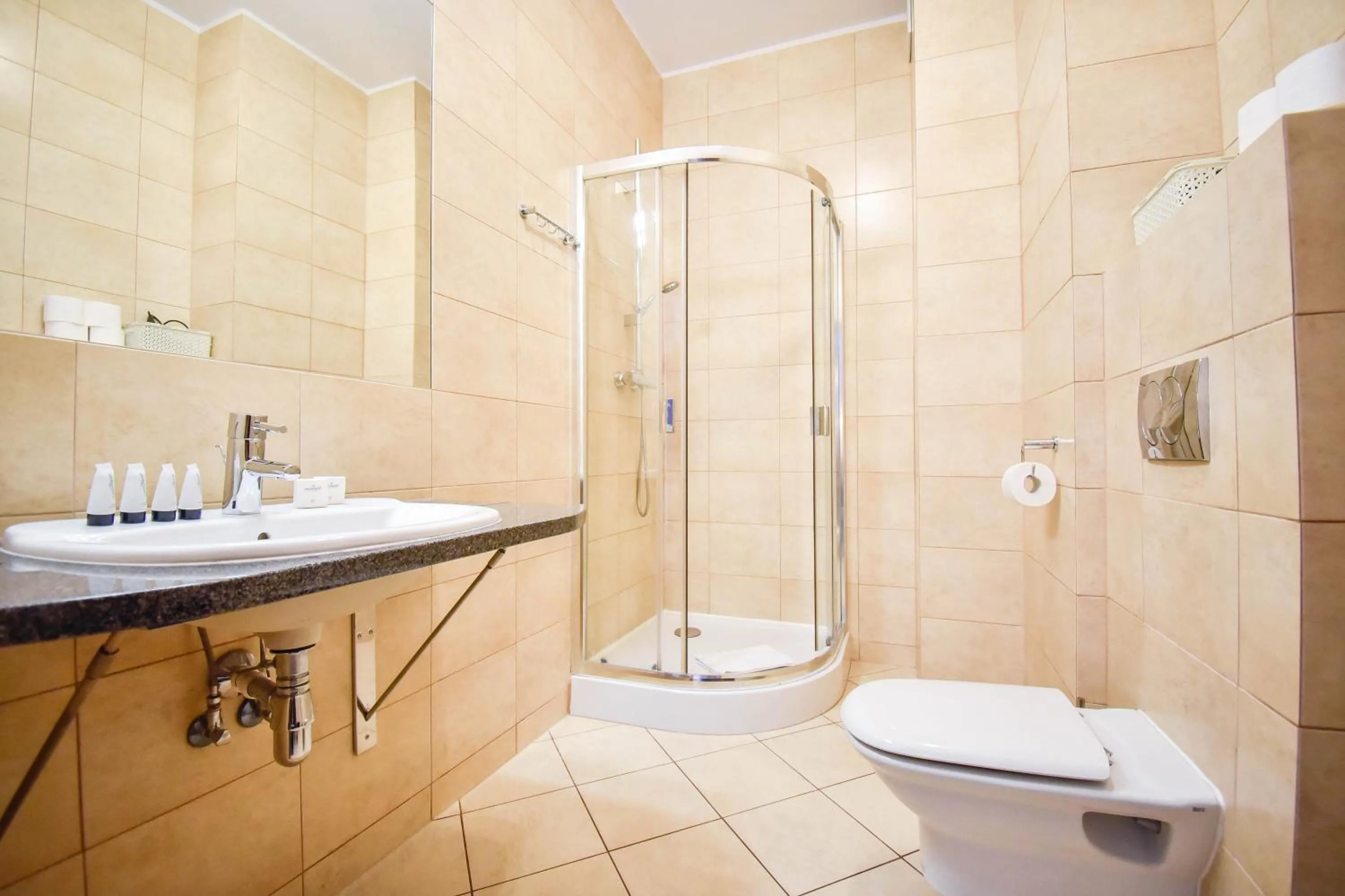 Bathroom in Apartamenty Na Wyspie - Baltic Park - Apartamenty z sypialnią i parkingiem - ul Uzdrowiskowa 24-34