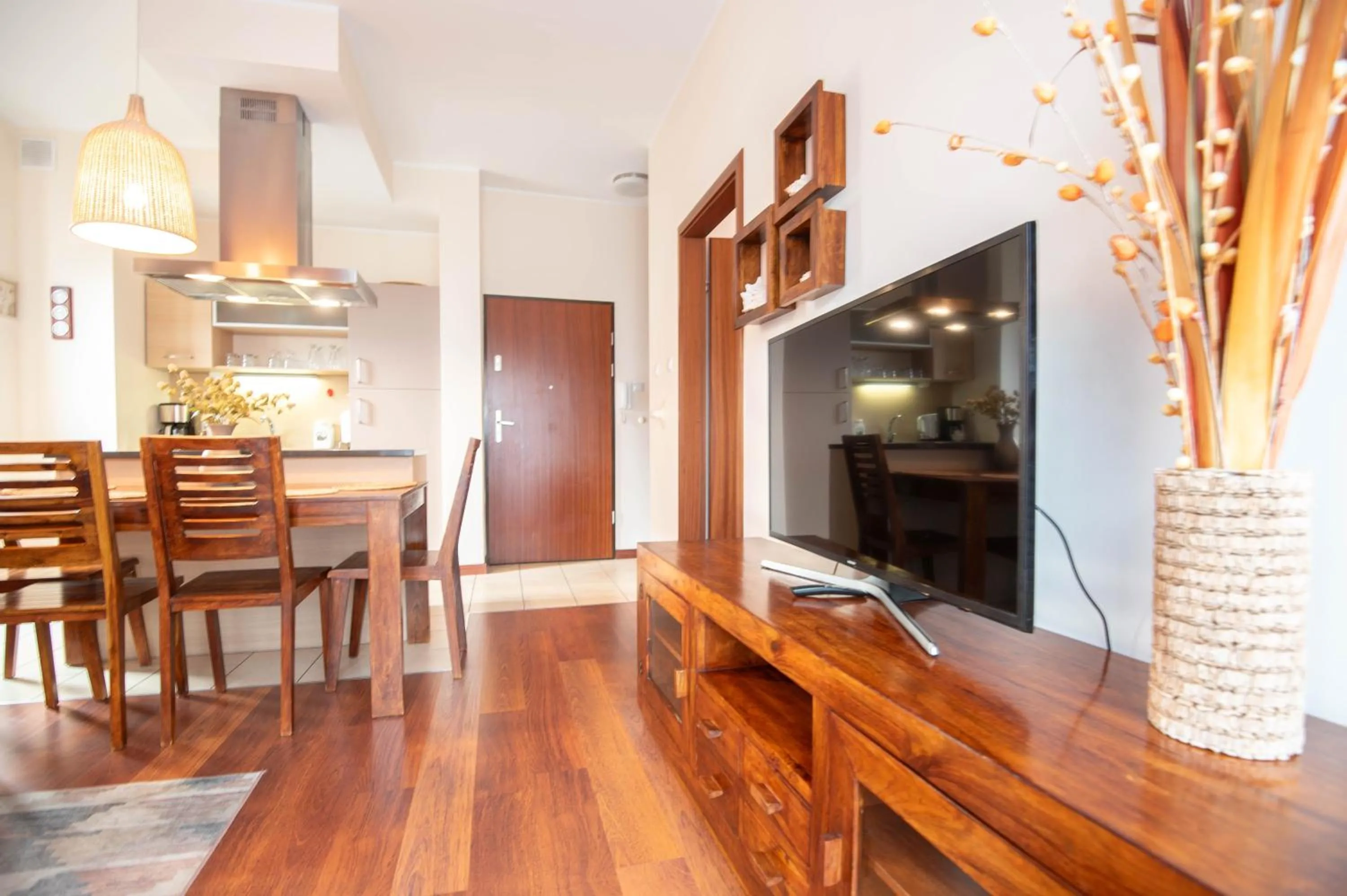 TV and multimedia in Apartamenty Na Wyspie - Baltic Park - Apartamenty z sypialnią i parkingiem - ul Uzdrowiskowa 24-34