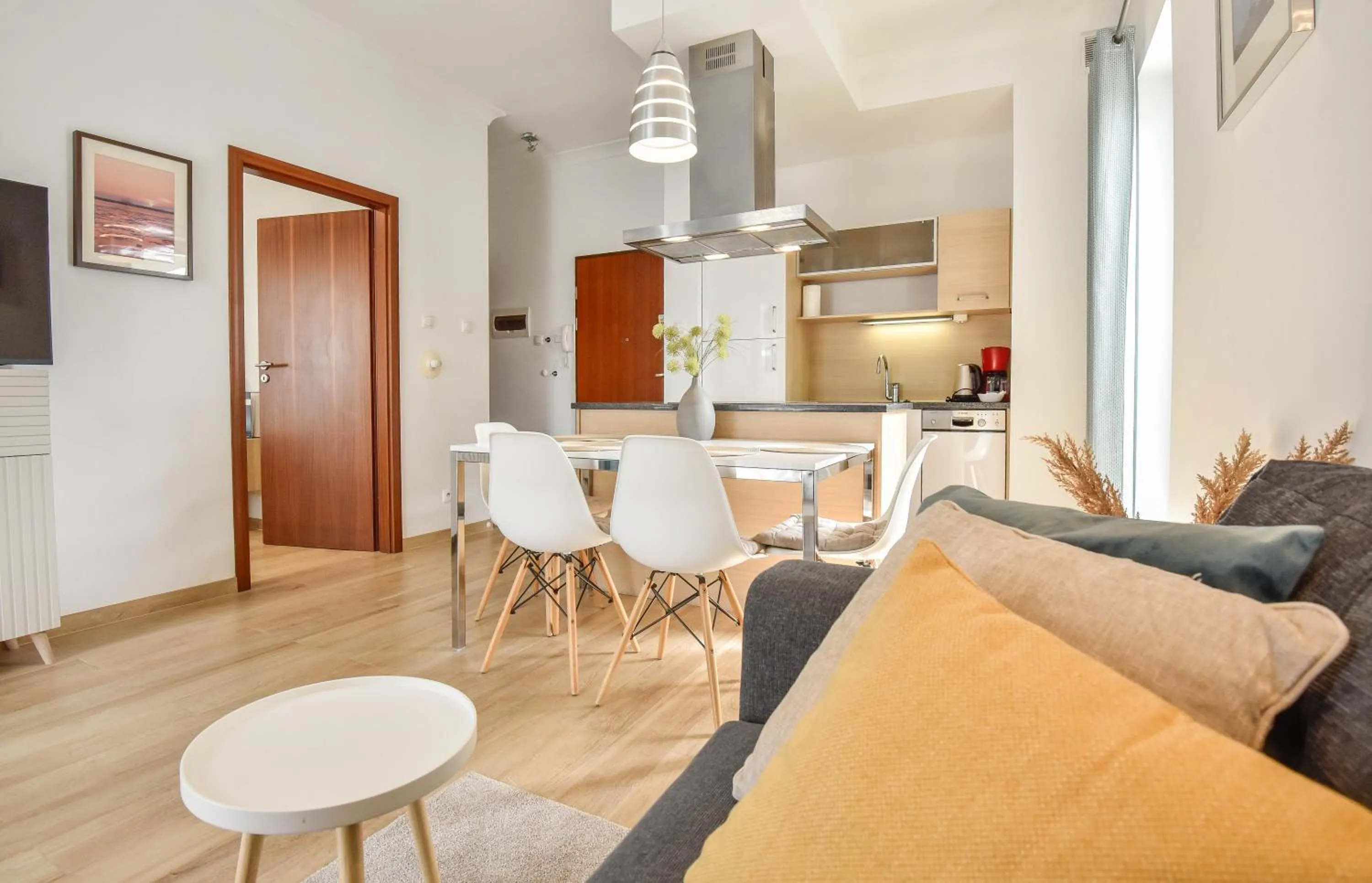 Kitchen or kitchenette in Apartamenty Na Wyspie - Baltic Park - Apartamenty z sypialnią i parkingiem - ul Uzdrowiskowa 24-34