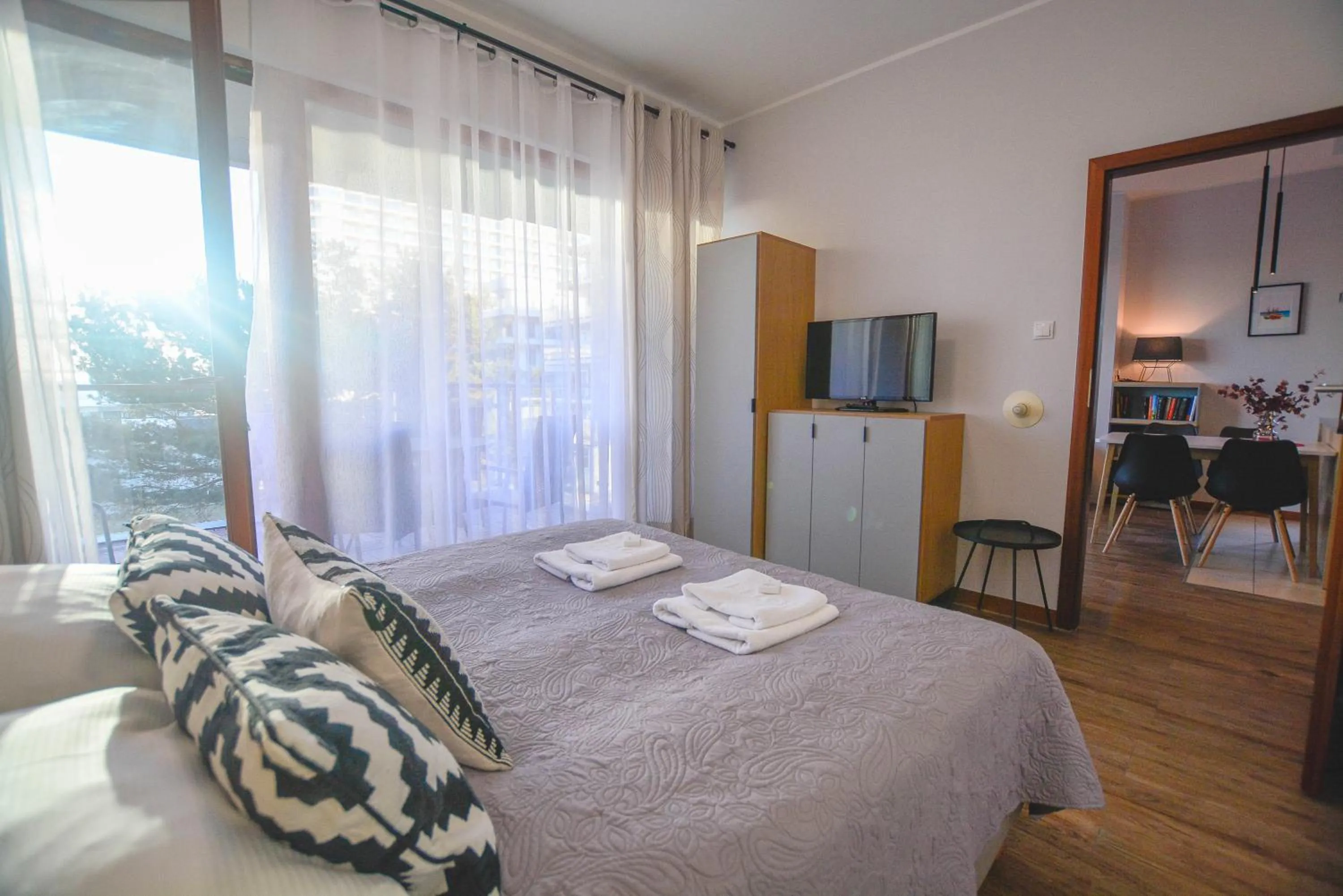 Bed in Apartamenty Na Wyspie - Baltic Park - Apartamenty z sypialnią i parkingiem - ul Uzdrowiskowa 24-34