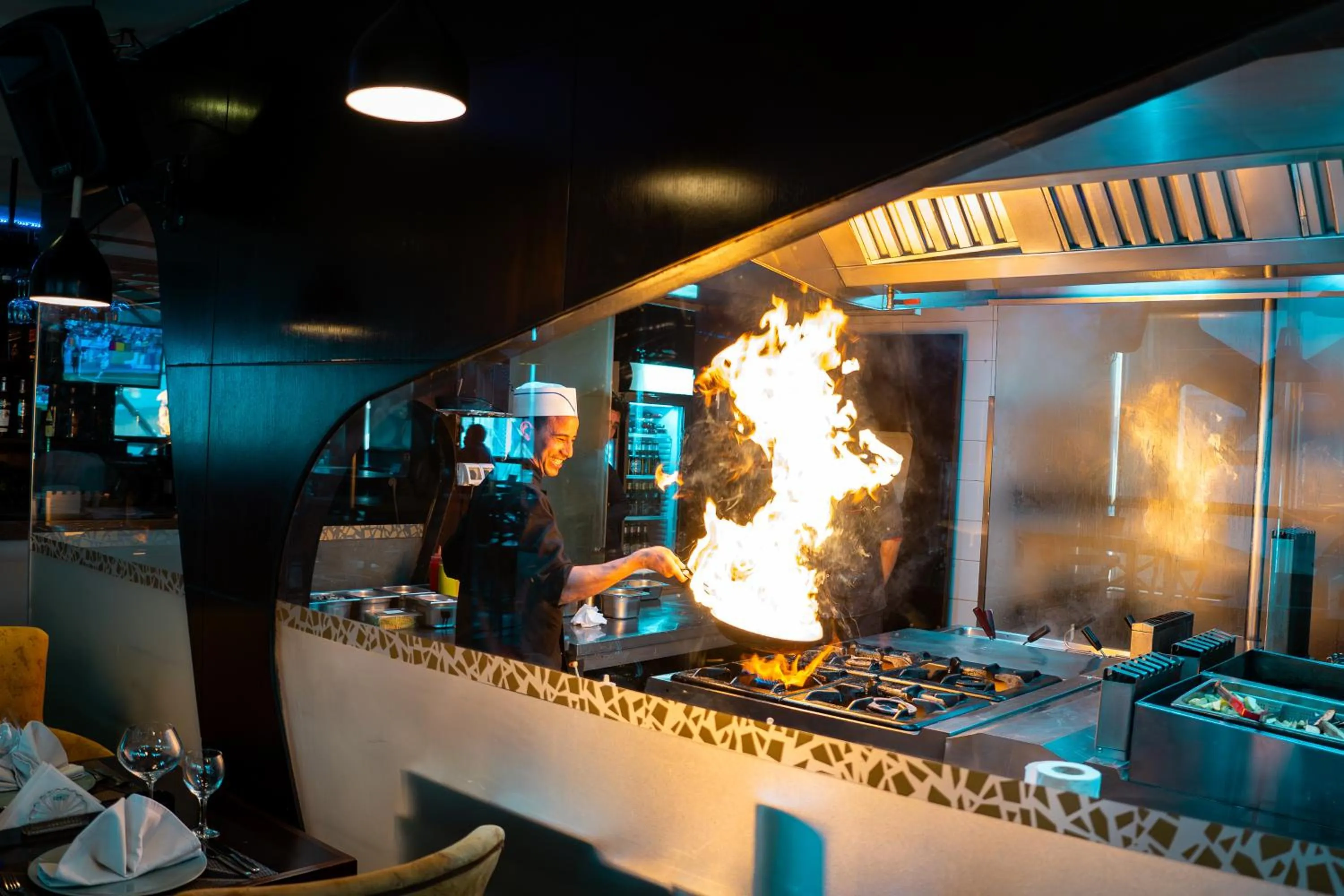 Restaurant/places to eat in Samarons Hotels