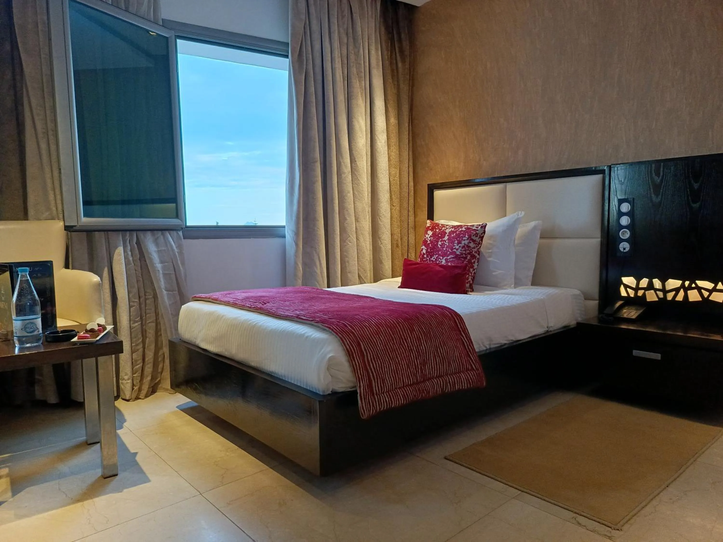 Bed in Samarons Hotels