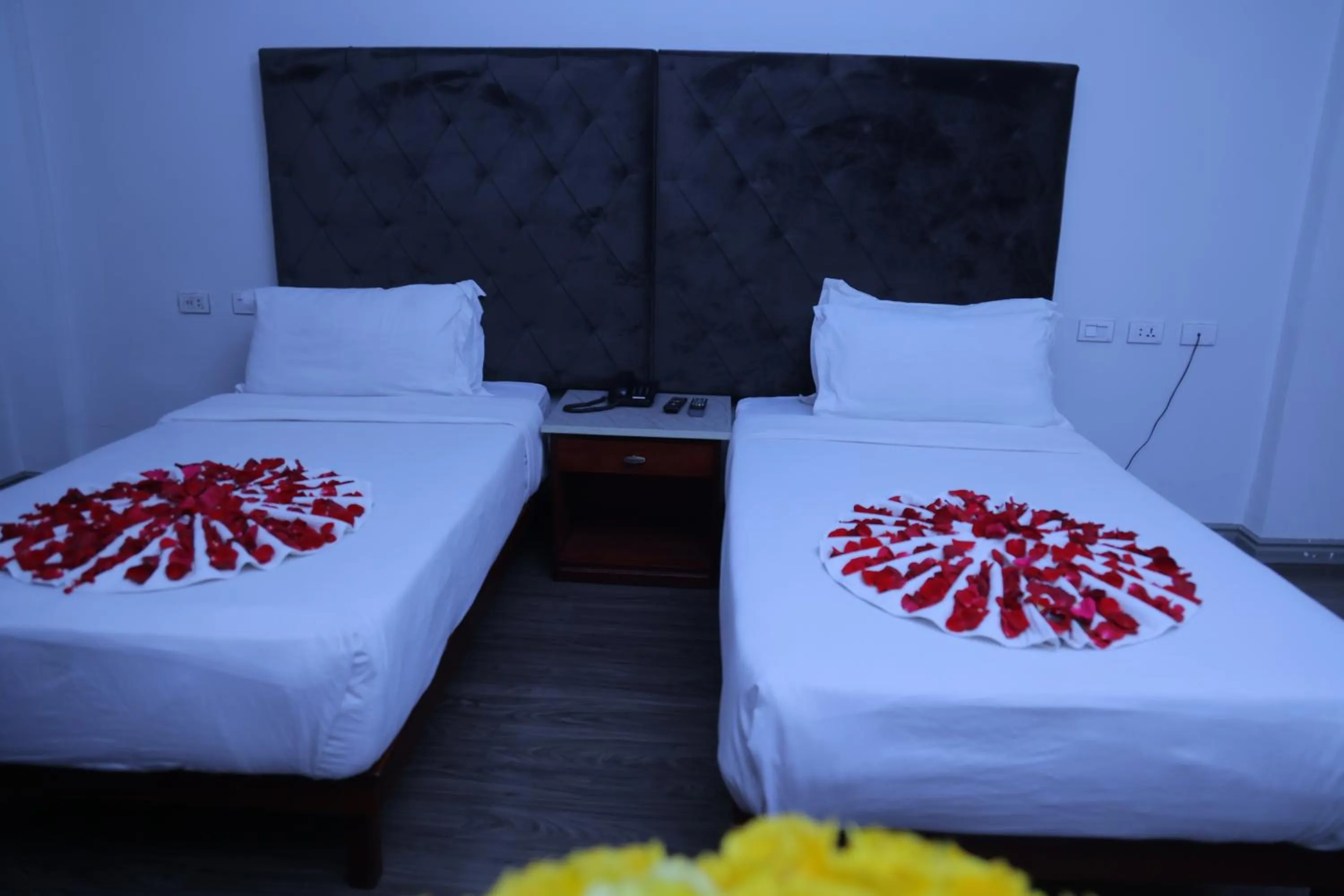 Bedroom, Bed in Trinity Hotel