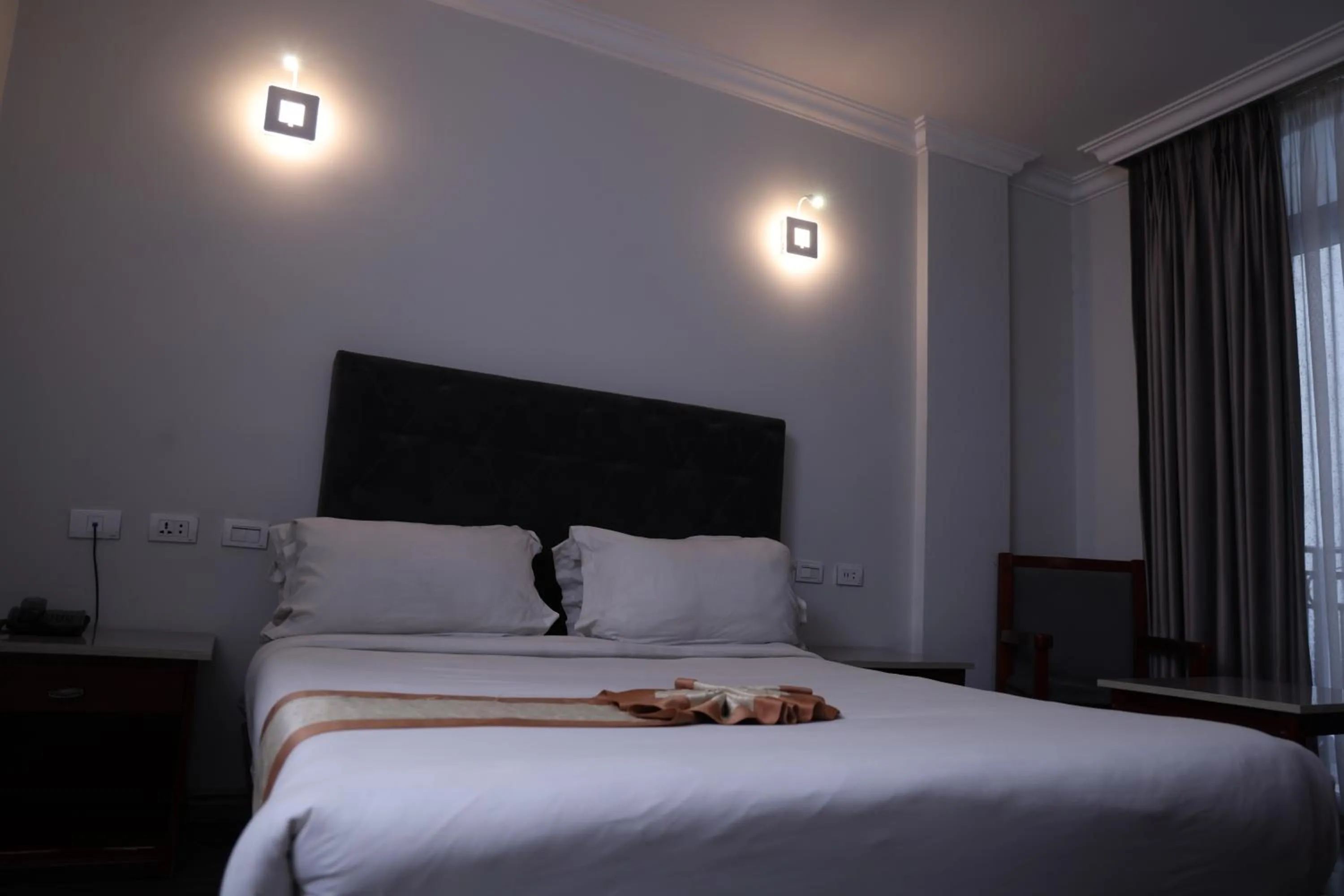 Bedroom, Bed in Trinity Hotel