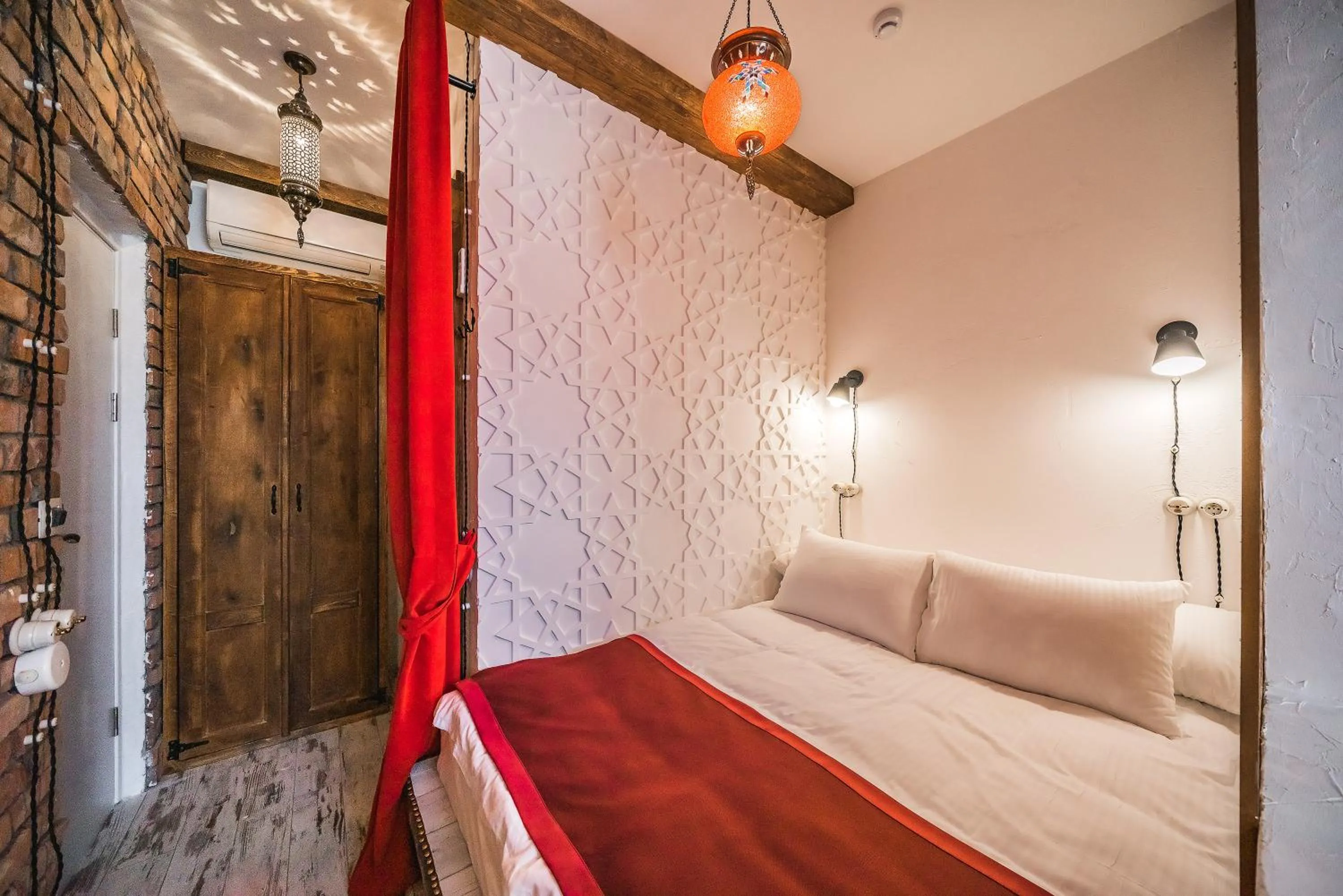 Bed in R Studios Old Baku