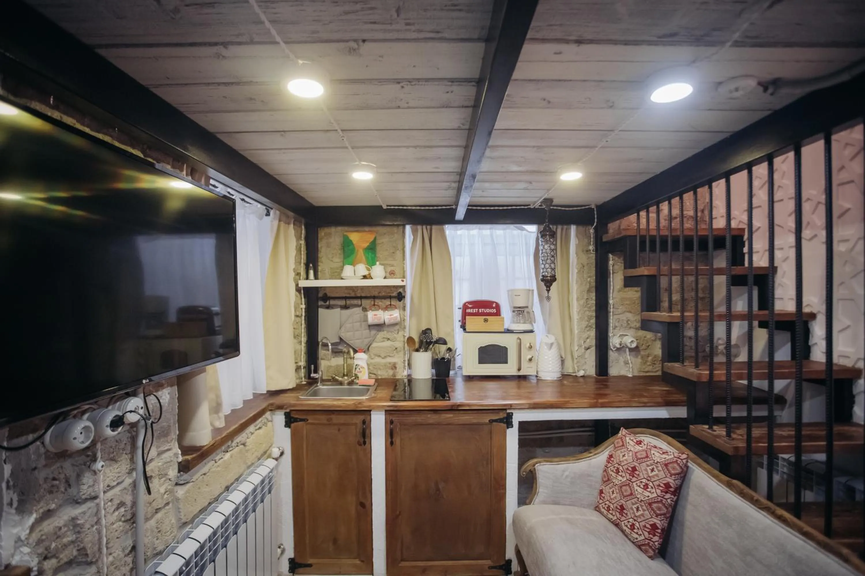 TV and multimedia in R Studios Old Baku