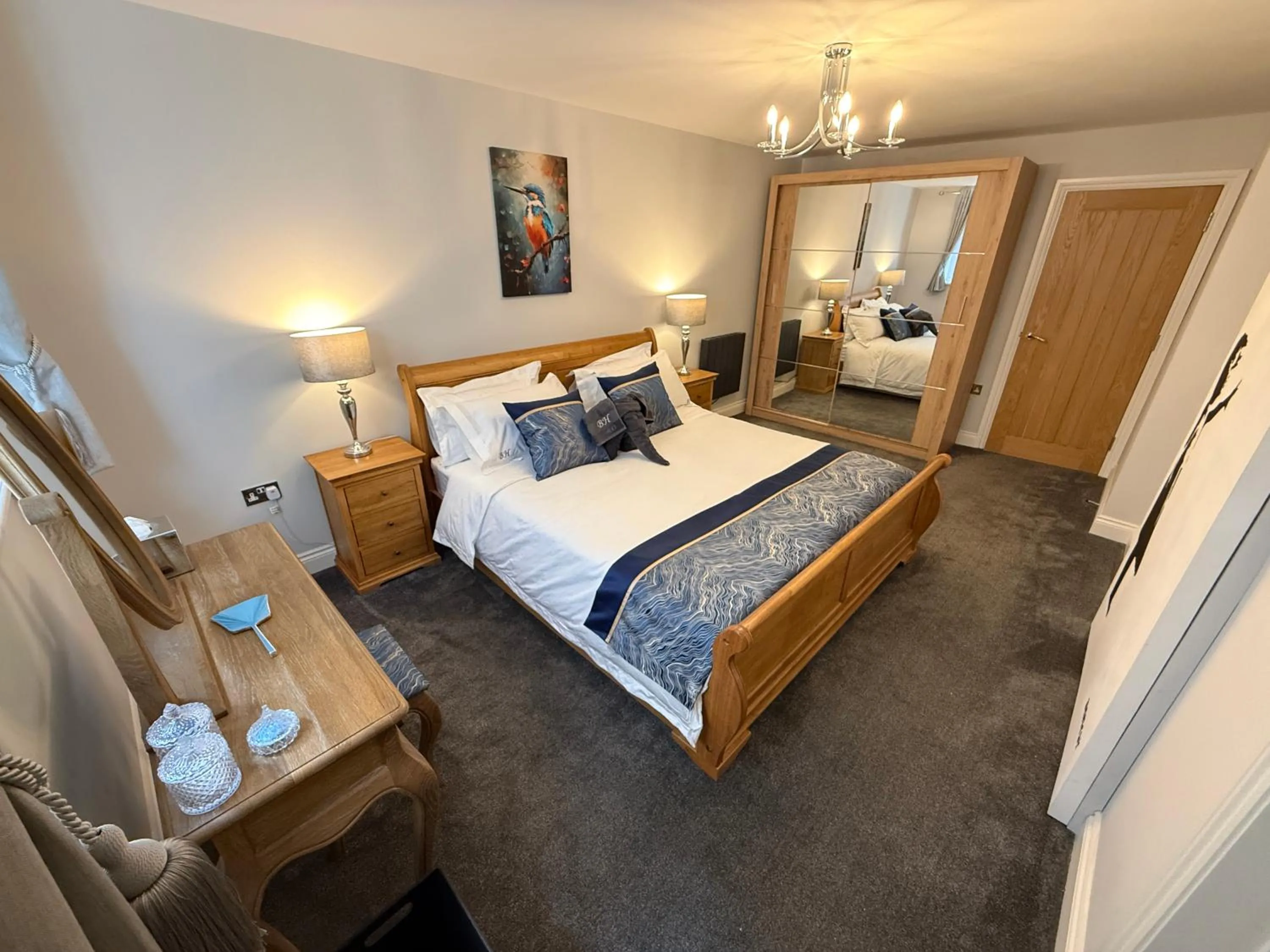 Stansted Airport Stay, Parking and Luxury Suite