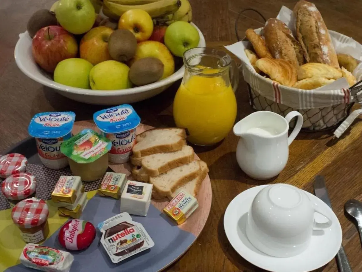 Dining area in La Carpe d'Or Dining area in La Carpe d'Or