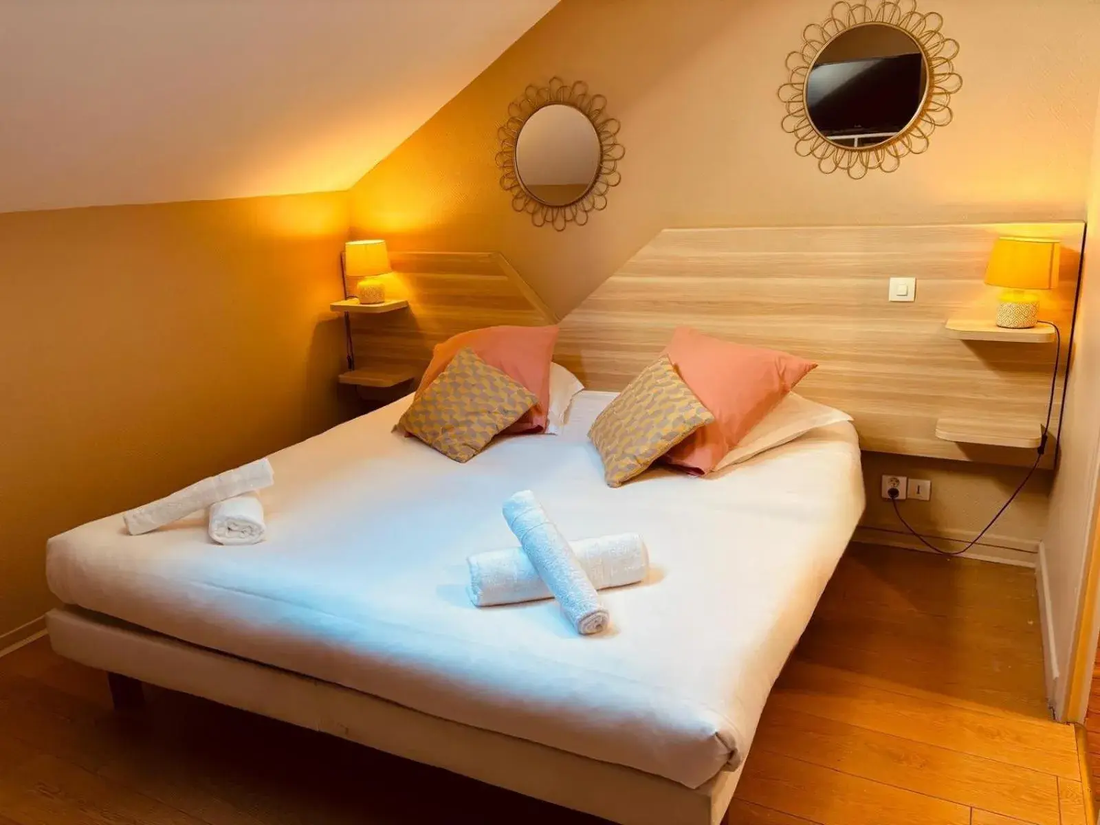 Bedroom, Bed in La Carpe d'Or Bedroom, Bed in La Carpe d'Or