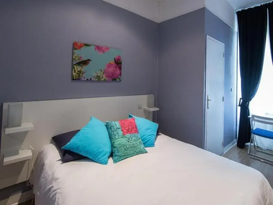 Bedroom, Bed in La Carpe d'Or Bedroom, Bed in La Carpe d'Or