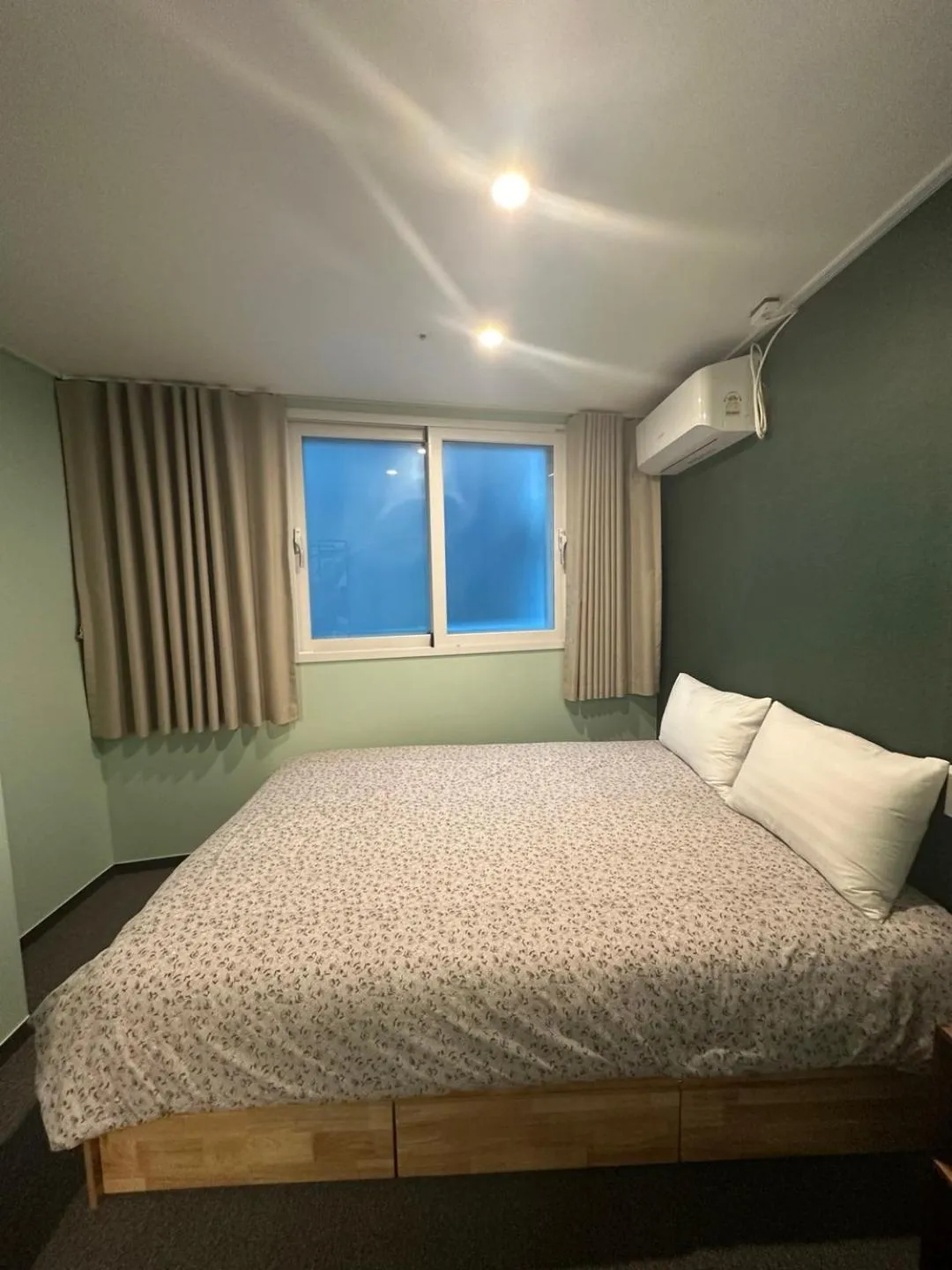 Bed in R Guesthouse Jongmyo