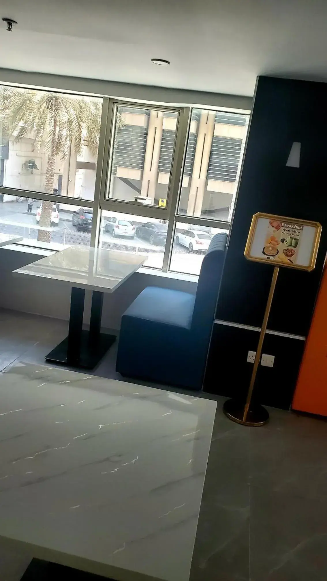 Restaurant/places to eat in Aldar Hotel Restaurant/places to eat in Aldar Hotel