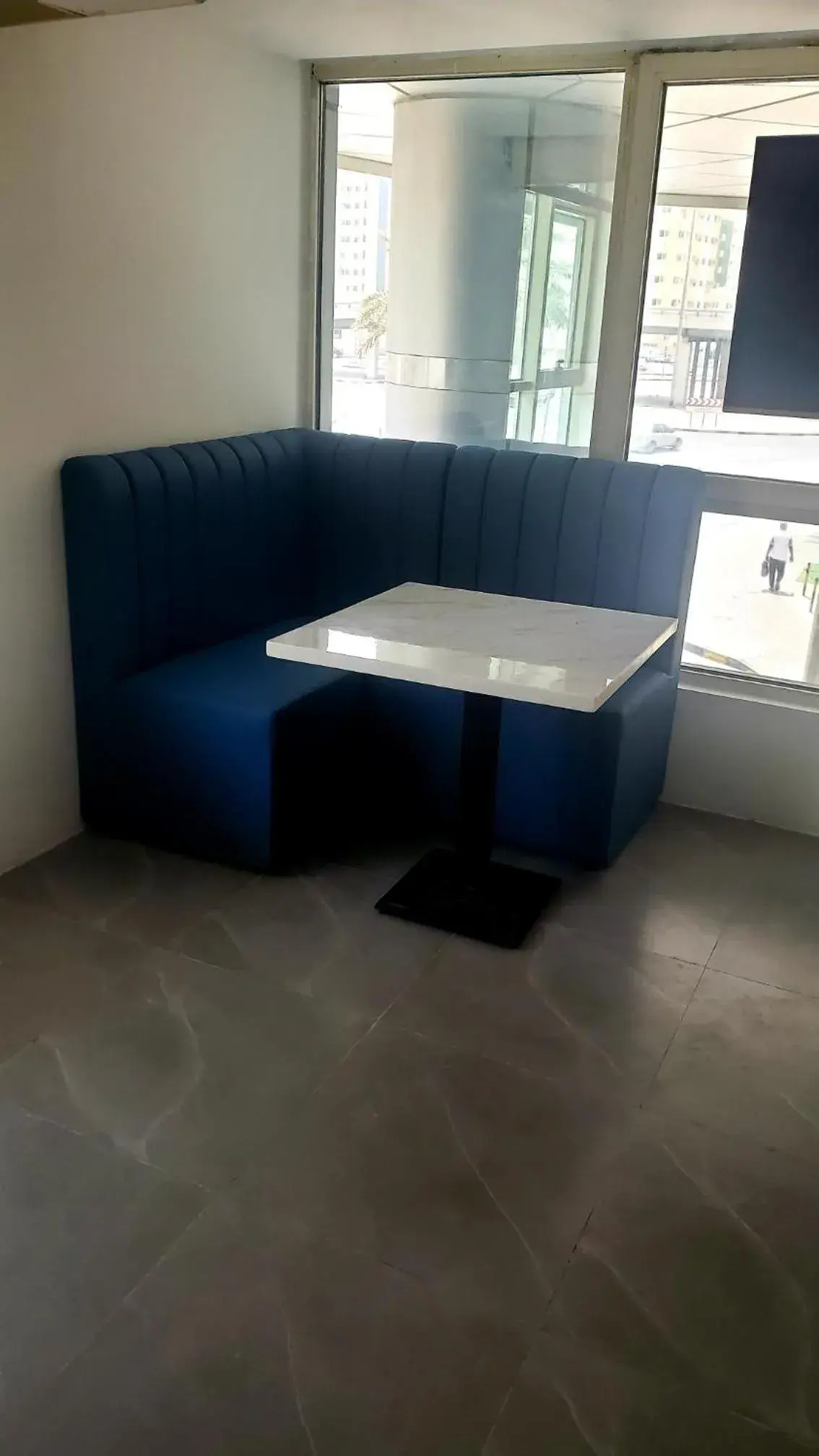 Restaurant/places to eat in Aldar Hotel Restaurant/places to eat in Aldar Hotel