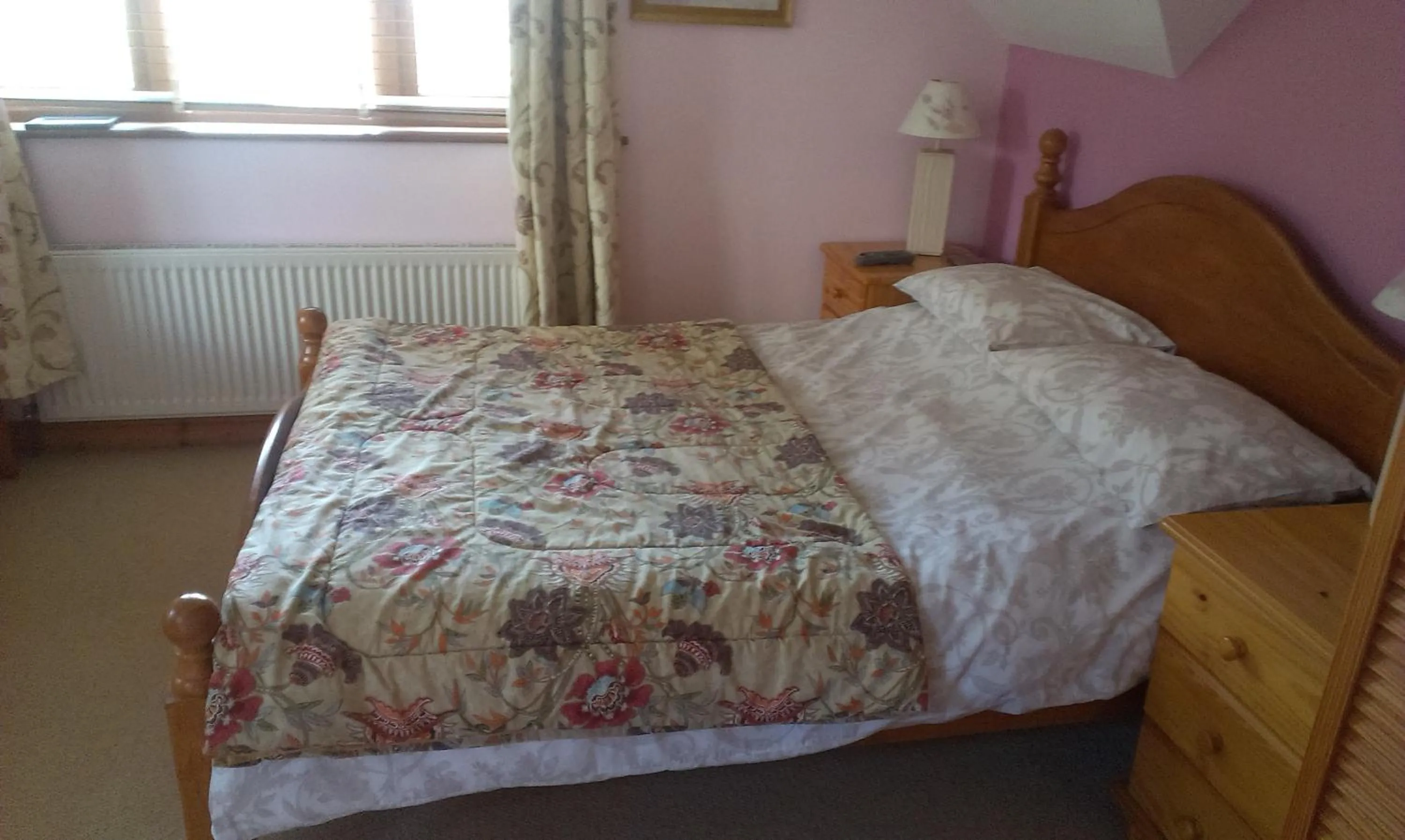 Bed in Ethan House B&B