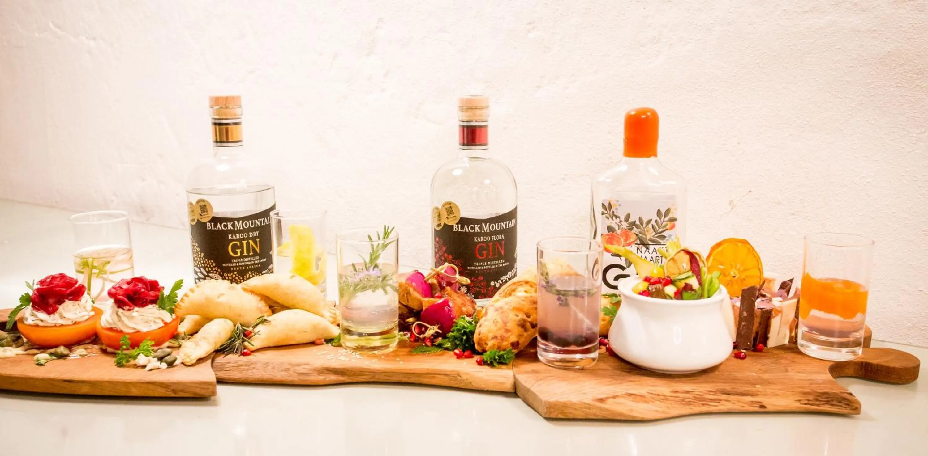 Lounge or bar in Swartberg Country Manor