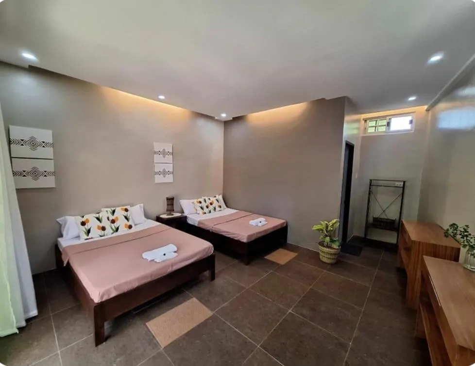 Bed in Fins Pacific Coray Bay by Hiverooms