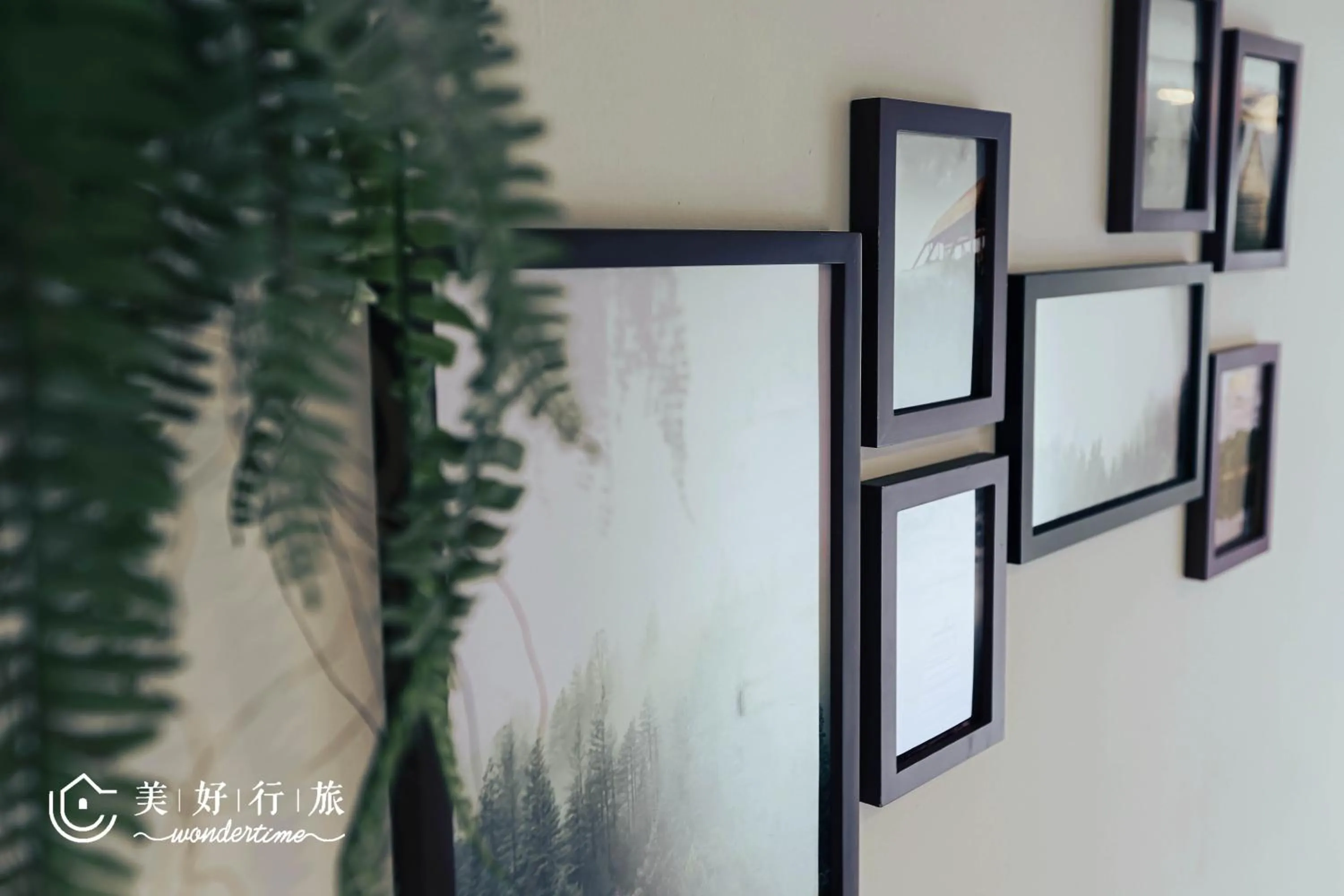 Decorative detail in Wondertime Taipei Station - Kaifeng Ladies Hostel