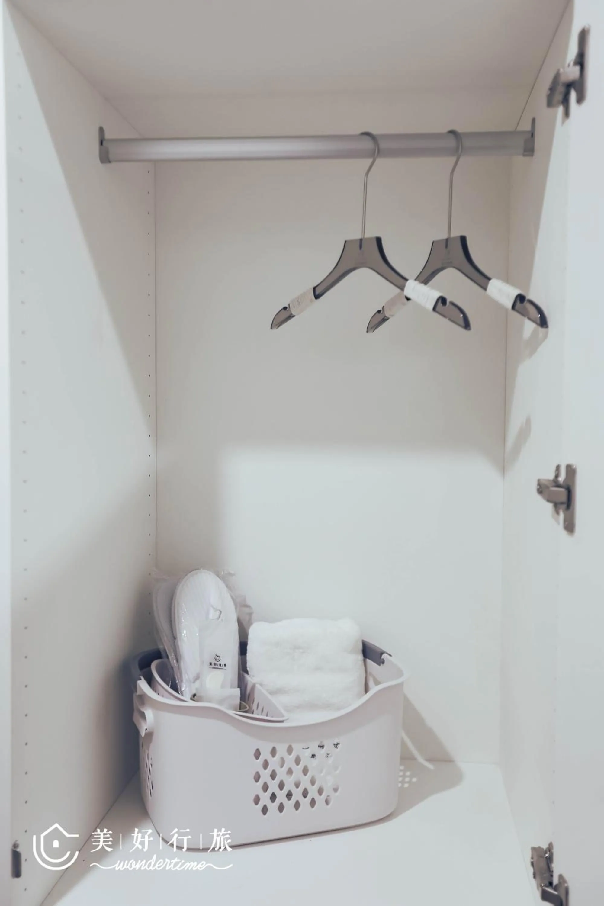 towels in Wondertime Taipei Station - Kaifeng Ladies Hostel