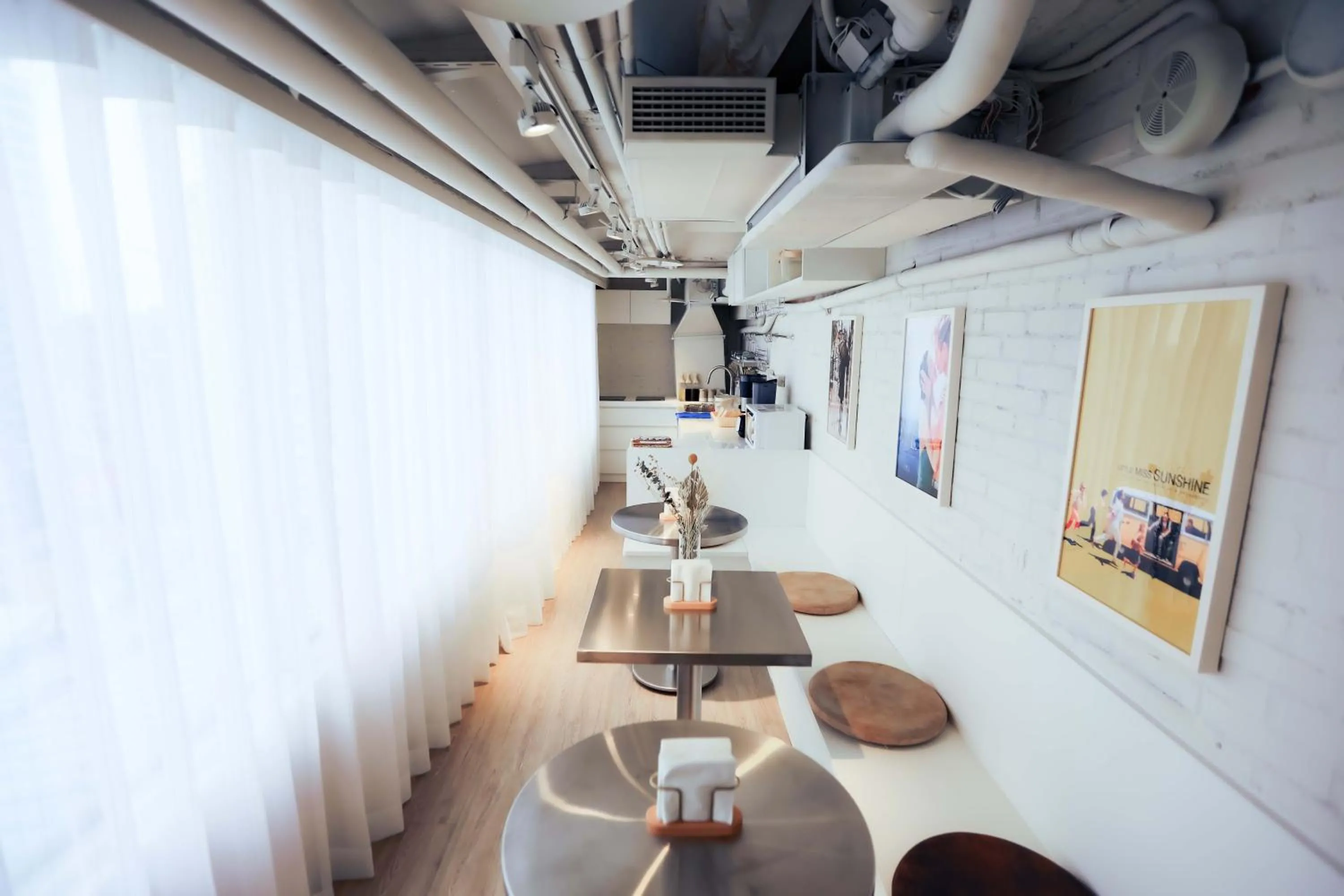Restaurant/places to eat in Wondertime Taipei Station - Kaifeng Ladies Hostel
