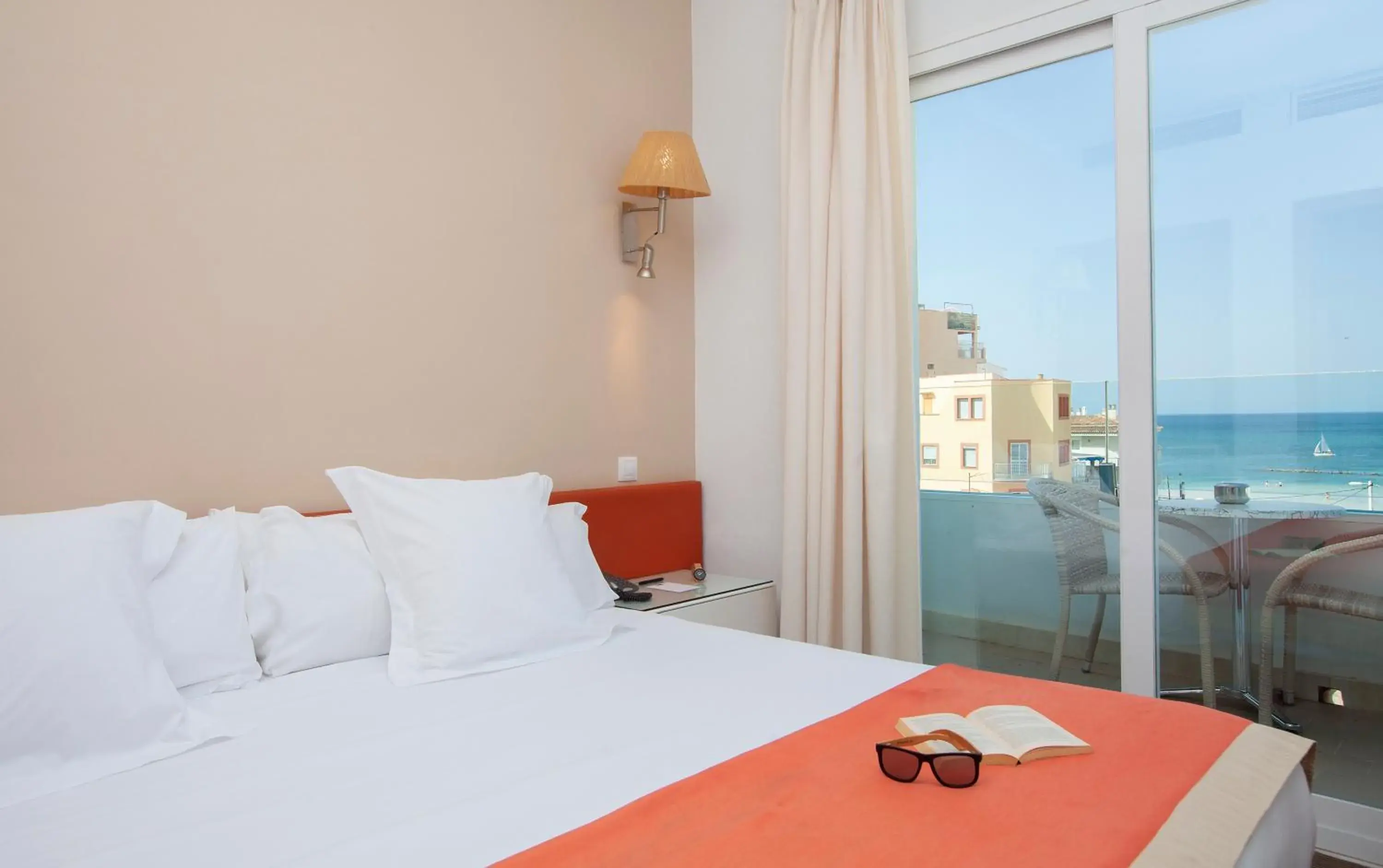 Twin Room with Sea View in Portofino Mallorca Twin Room with Sea View in Portofino Mallorca