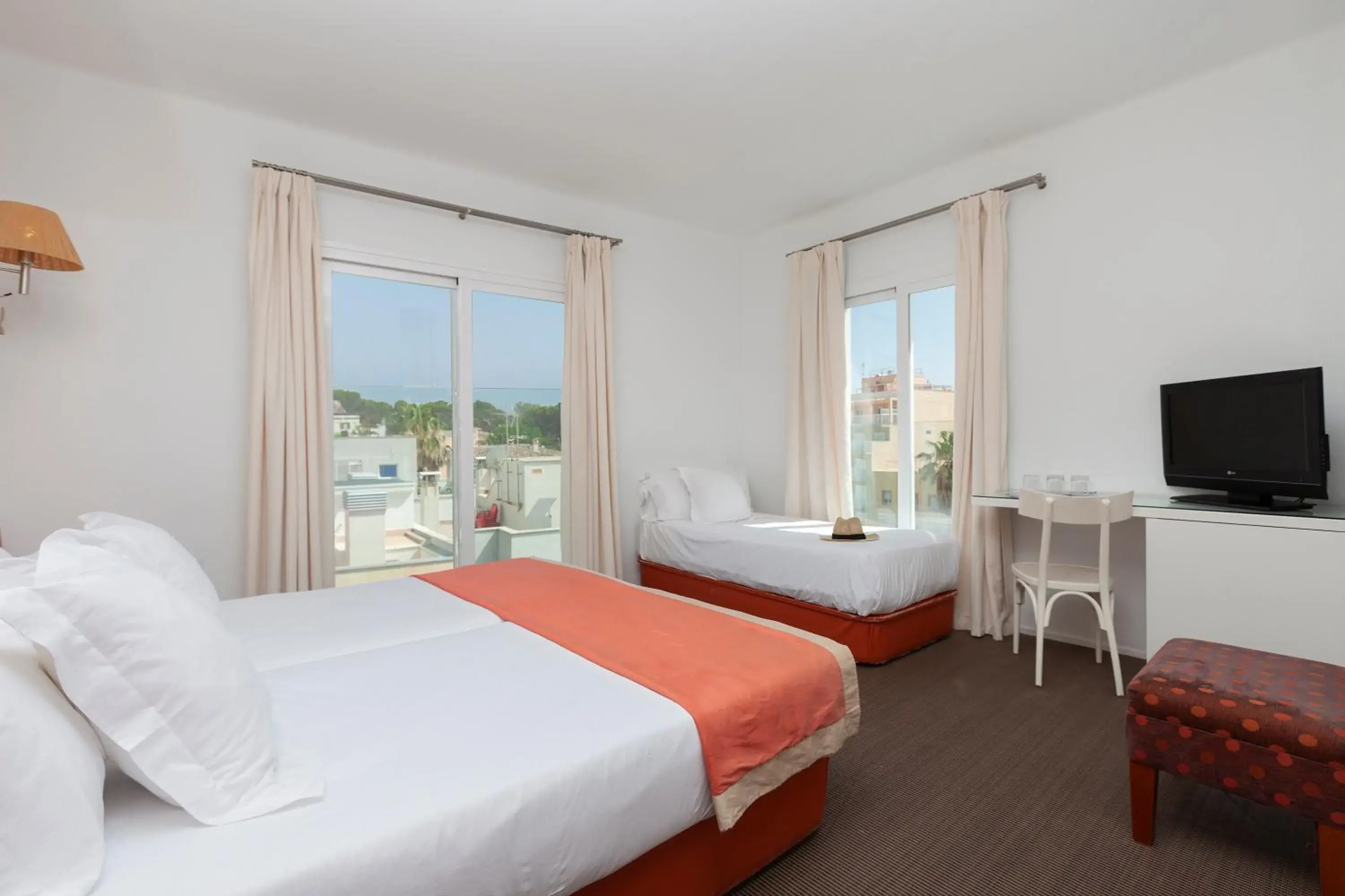 Triple Room in Portofino Mallorca Triple Room in Portofino Mallorca