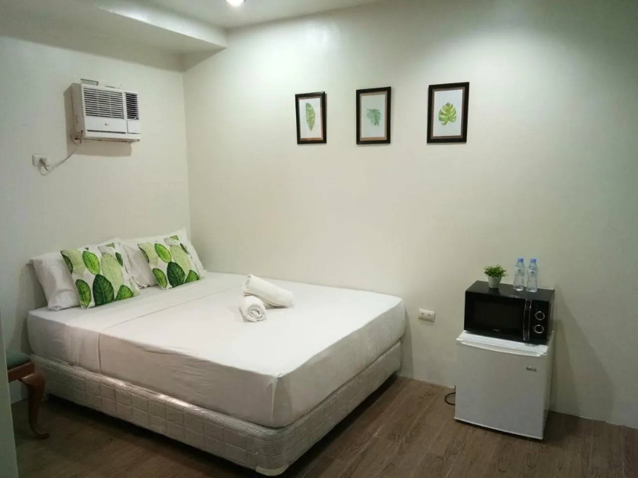 Bedroom, Bed in MCA Suites by Hiverooms