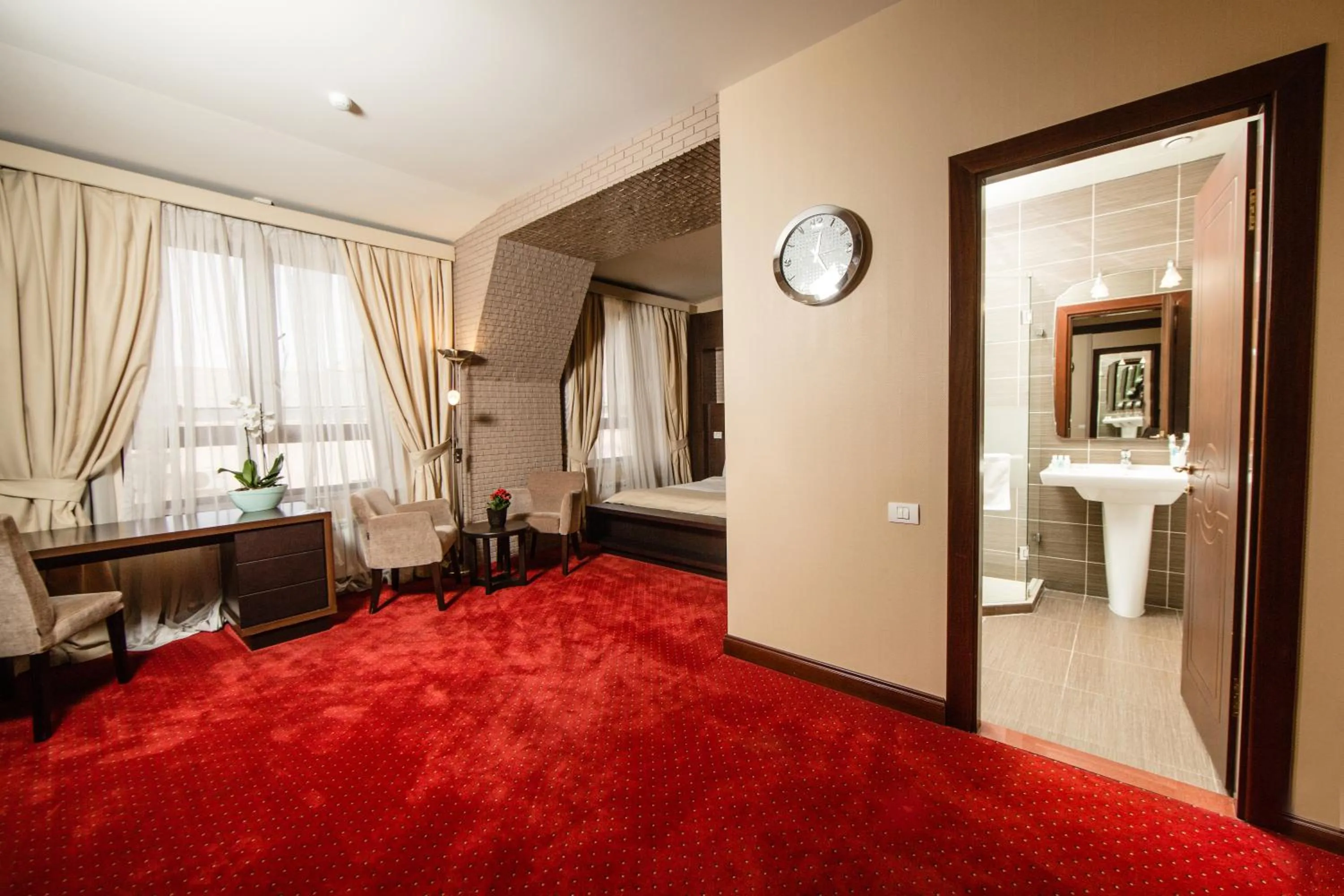 Living room, Bed in Passage Modern Hotel