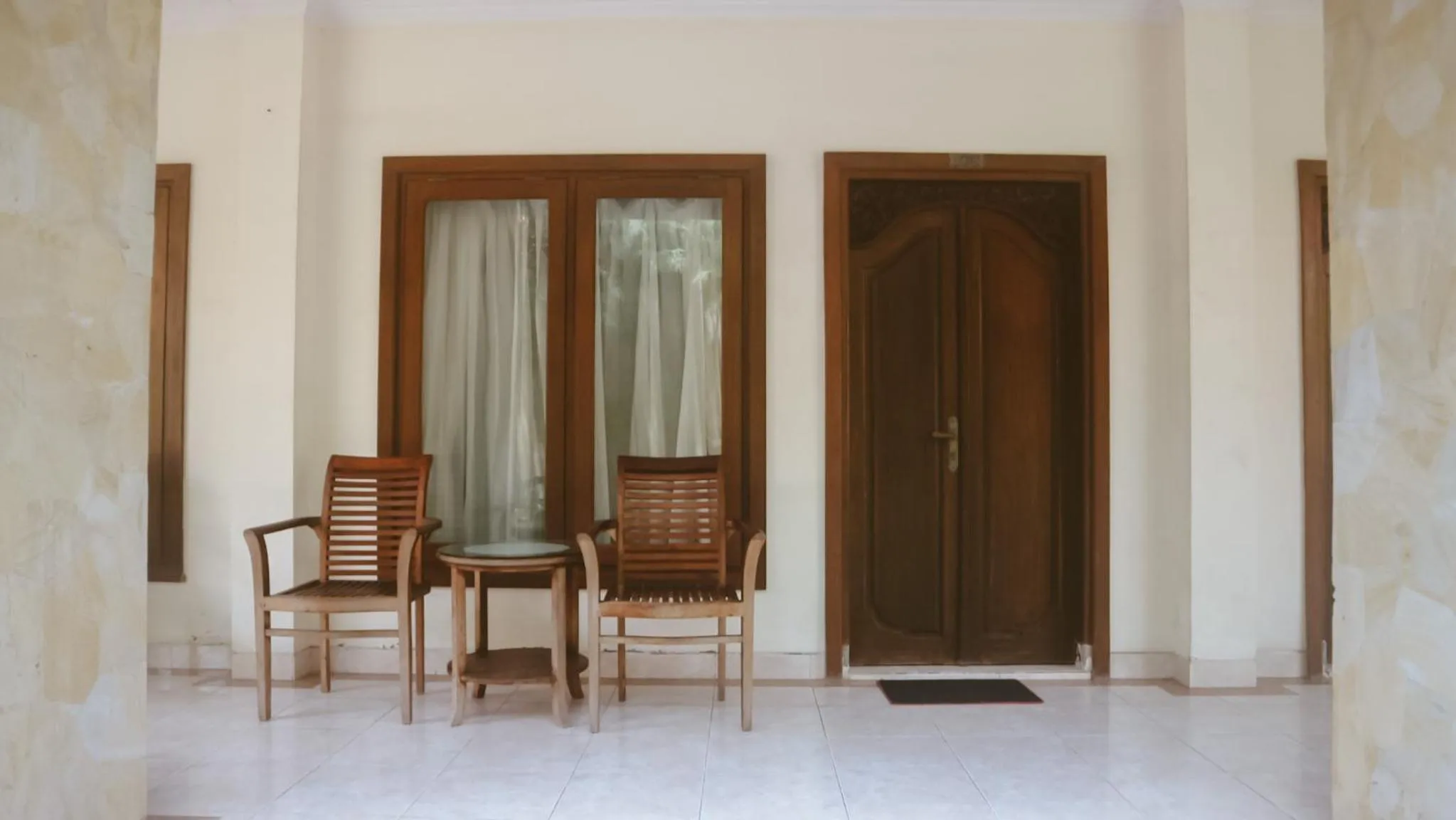 Seating area in New Puri Asih Hotel
