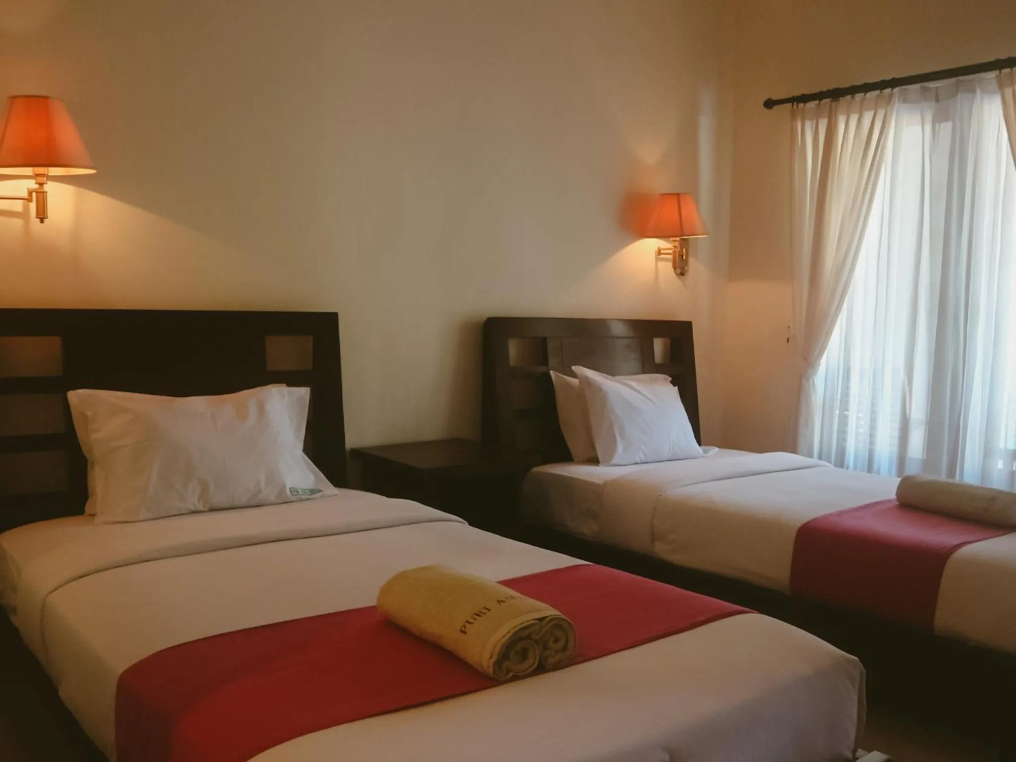 Bedroom, Bed in New Puri Asih Hotel