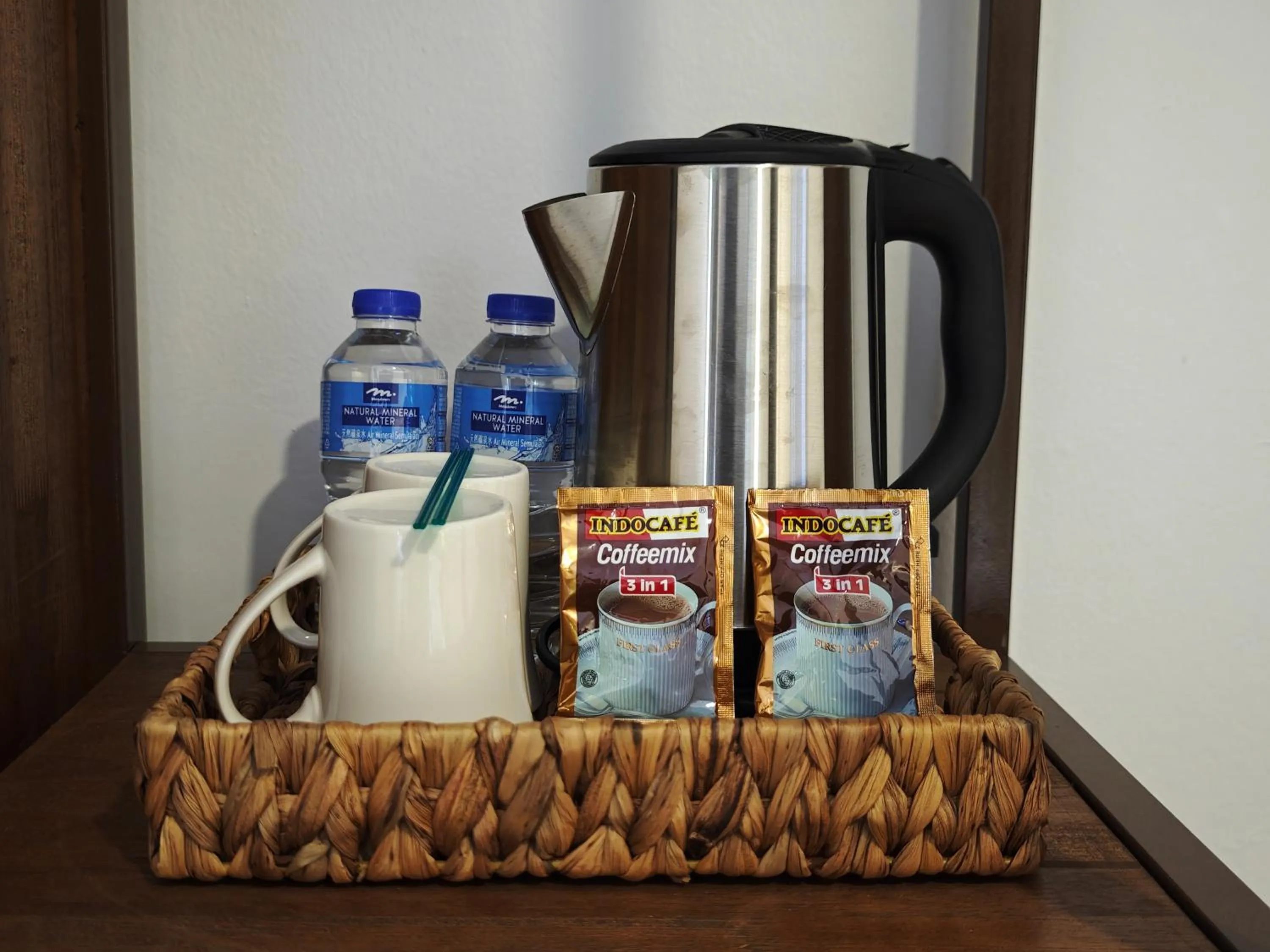 Coffee/tea facilities in Mulyo Hotel
