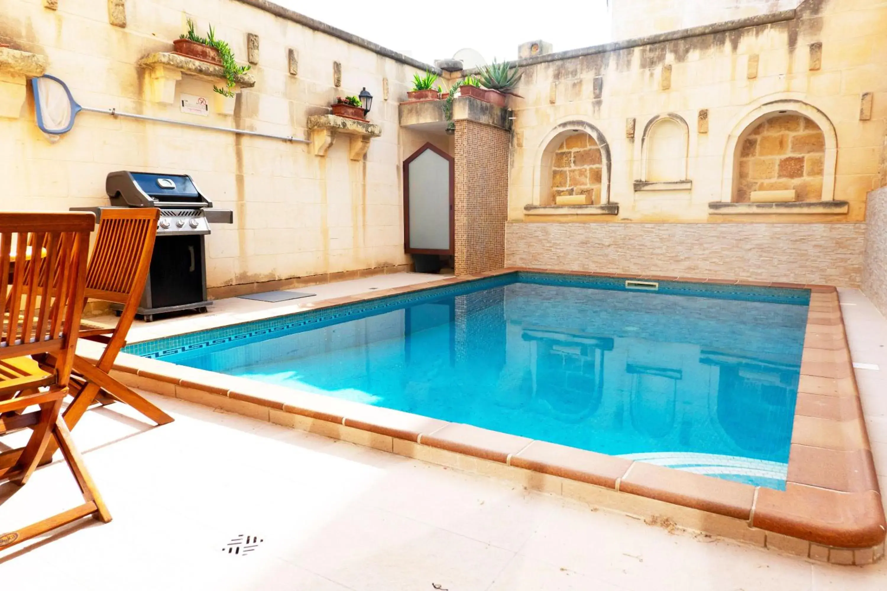 Mixel Gozitan Villa and Pool - Happy Rentals Mixel Gozitan Villa and Pool - Happy Rentals