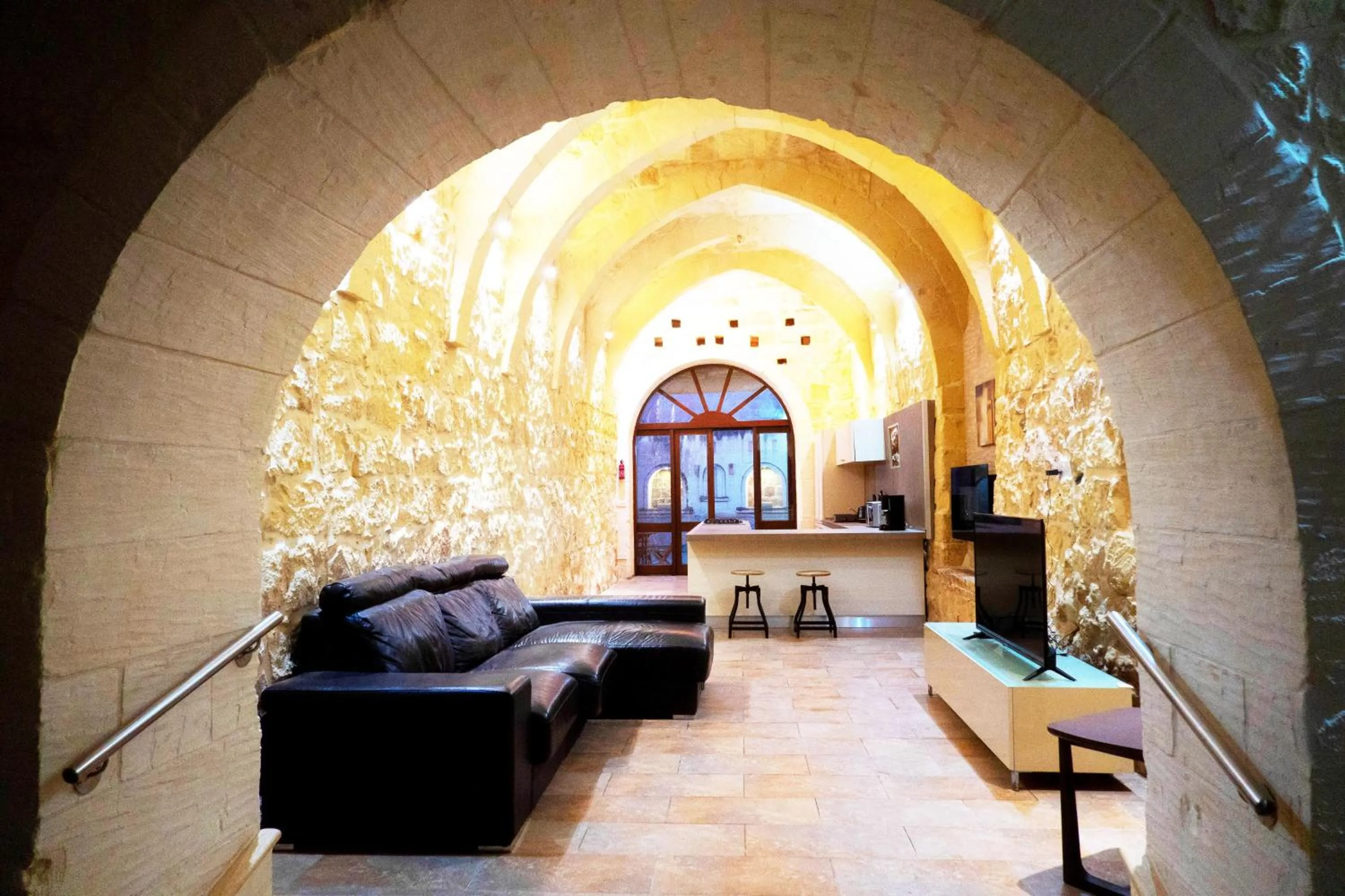Living room in Mixel Gozitan Villa and Pool - Happy Rentals