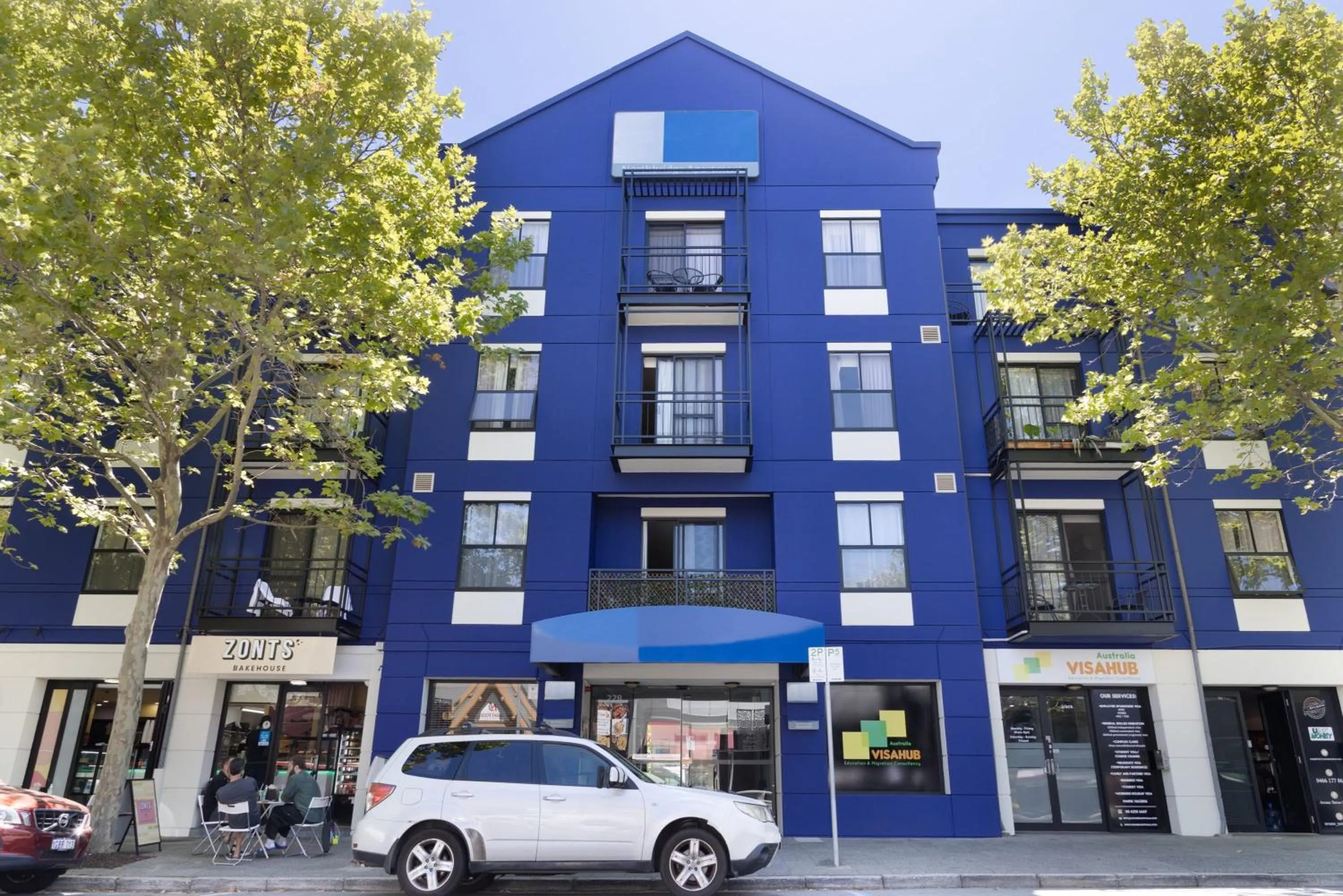 Urban Serenity 2 Bedroom Apt with Stunning Views