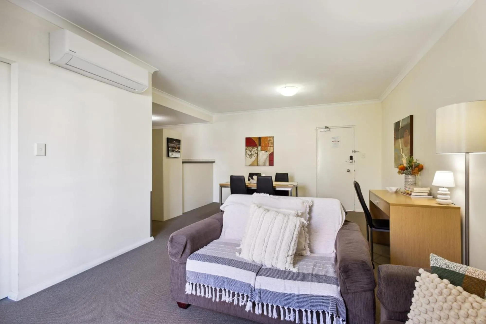 Bed in Urban Serenity 2 Bedroom Apt with Stunning Views
