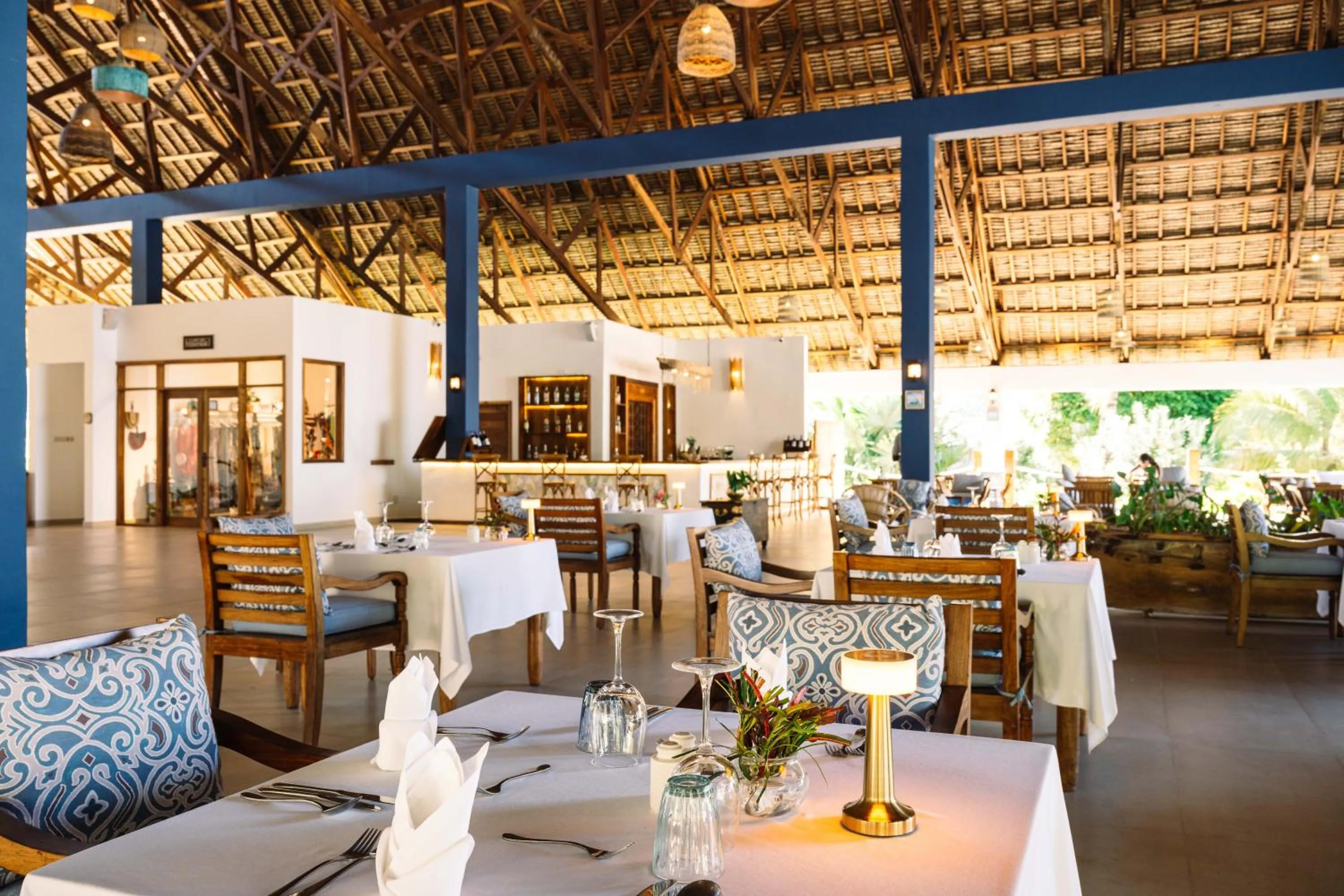 Restaurant/places to eat in Kisiwa on the Beach