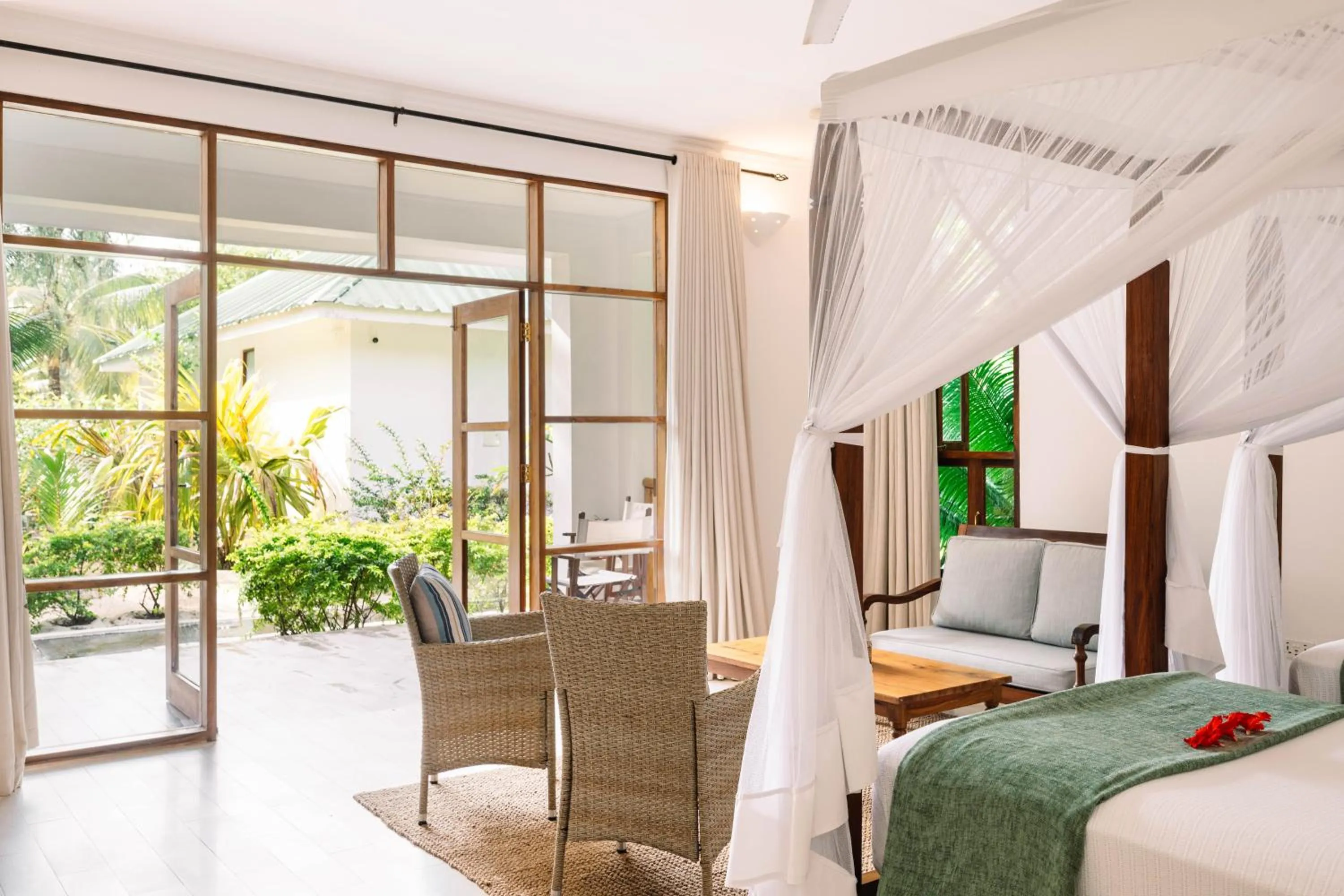 Bedroom, Bed in Kisiwa on the Beach