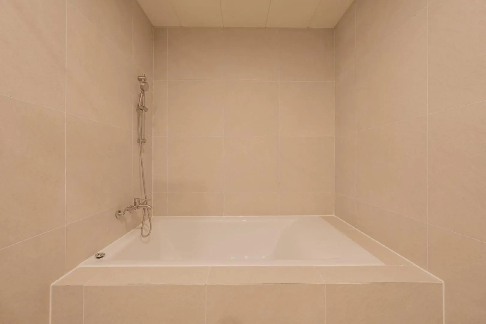 Bathroom in H-avenue Hotel Munhyeon