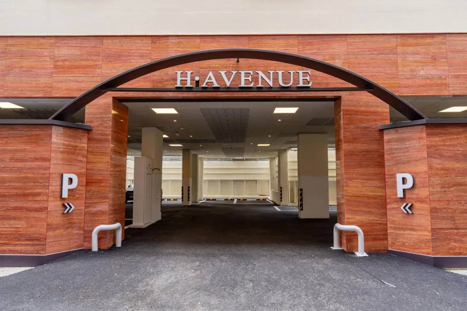 Property building in H-avenue Hotel Munhyeon Property building in H-avenue Hotel Munhyeon