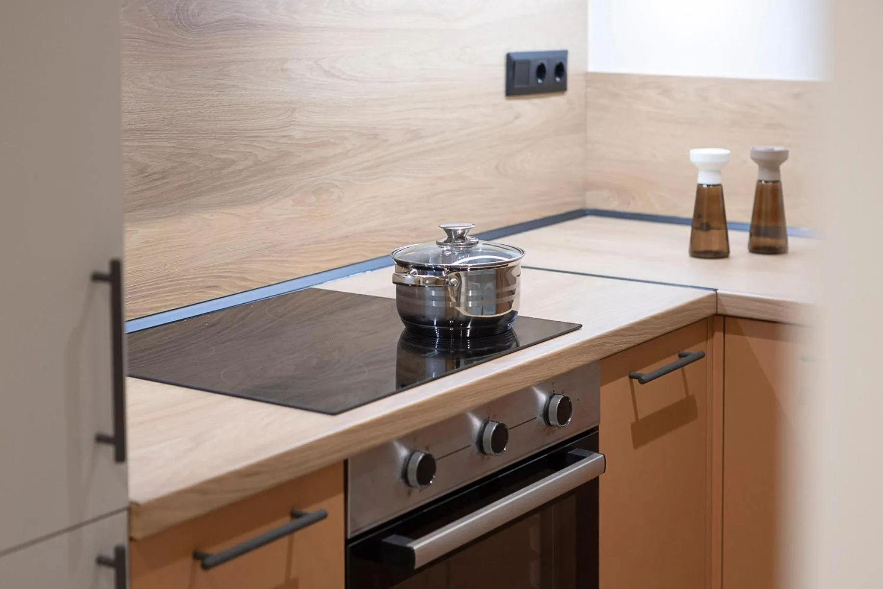 Kitchen or kitchenette in Urban Folks Svolou