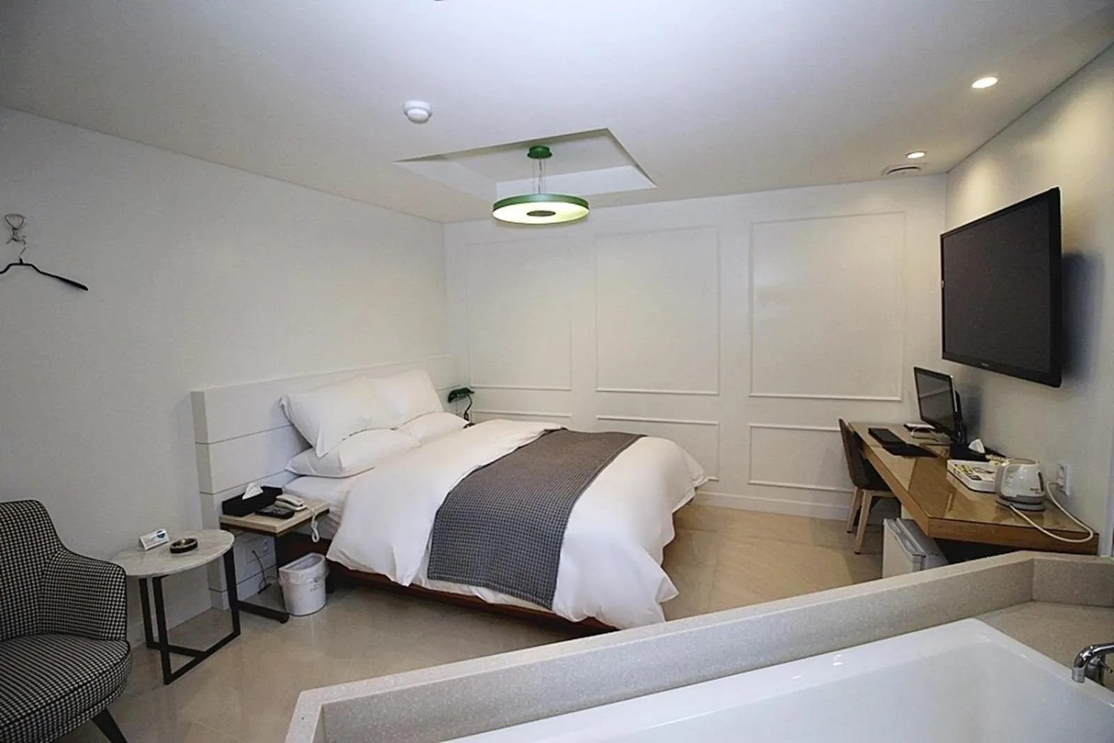 Bed in Hapjeong Circle Hotel