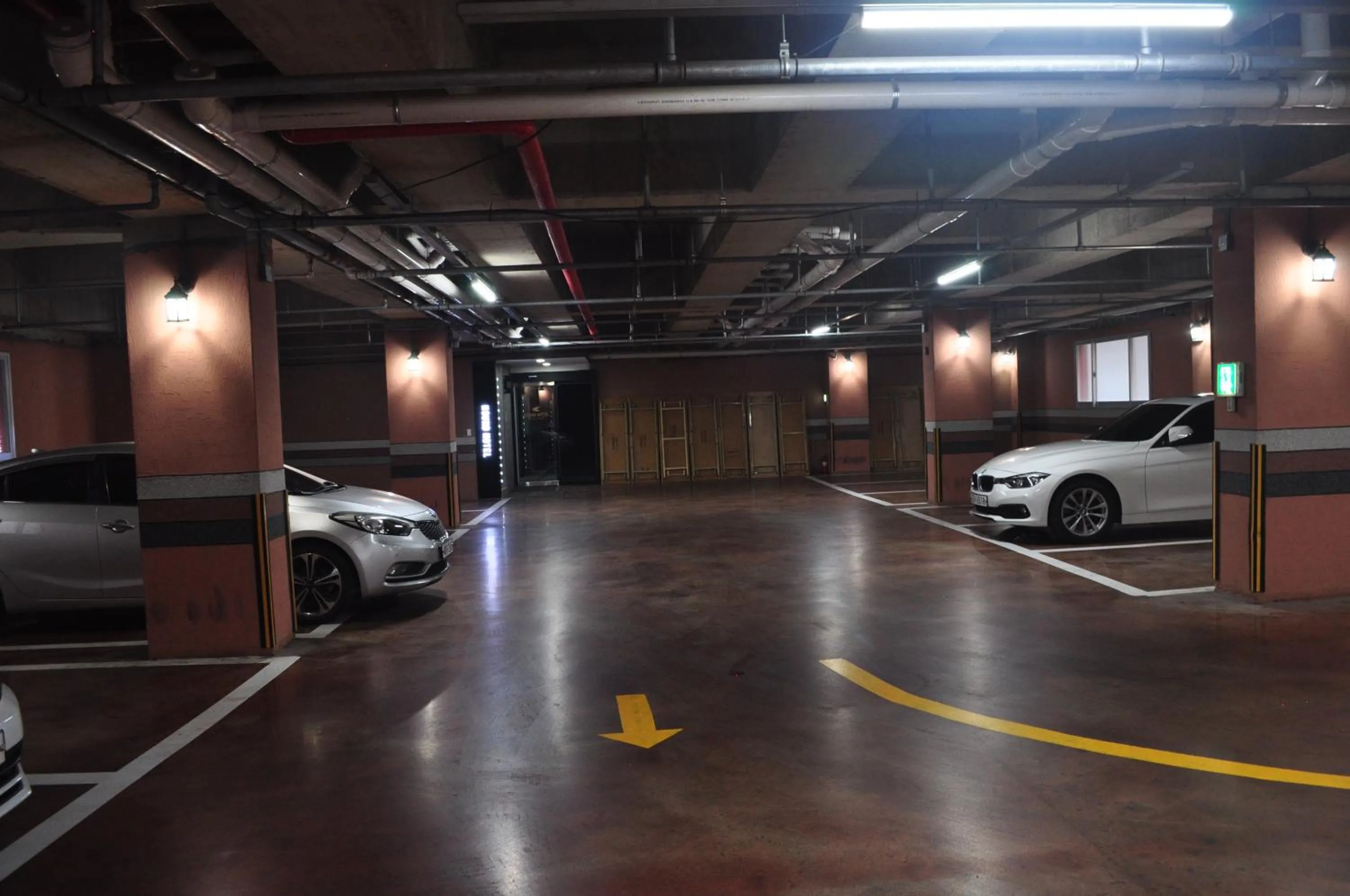 Parking in HOUND Hotel Sangmu