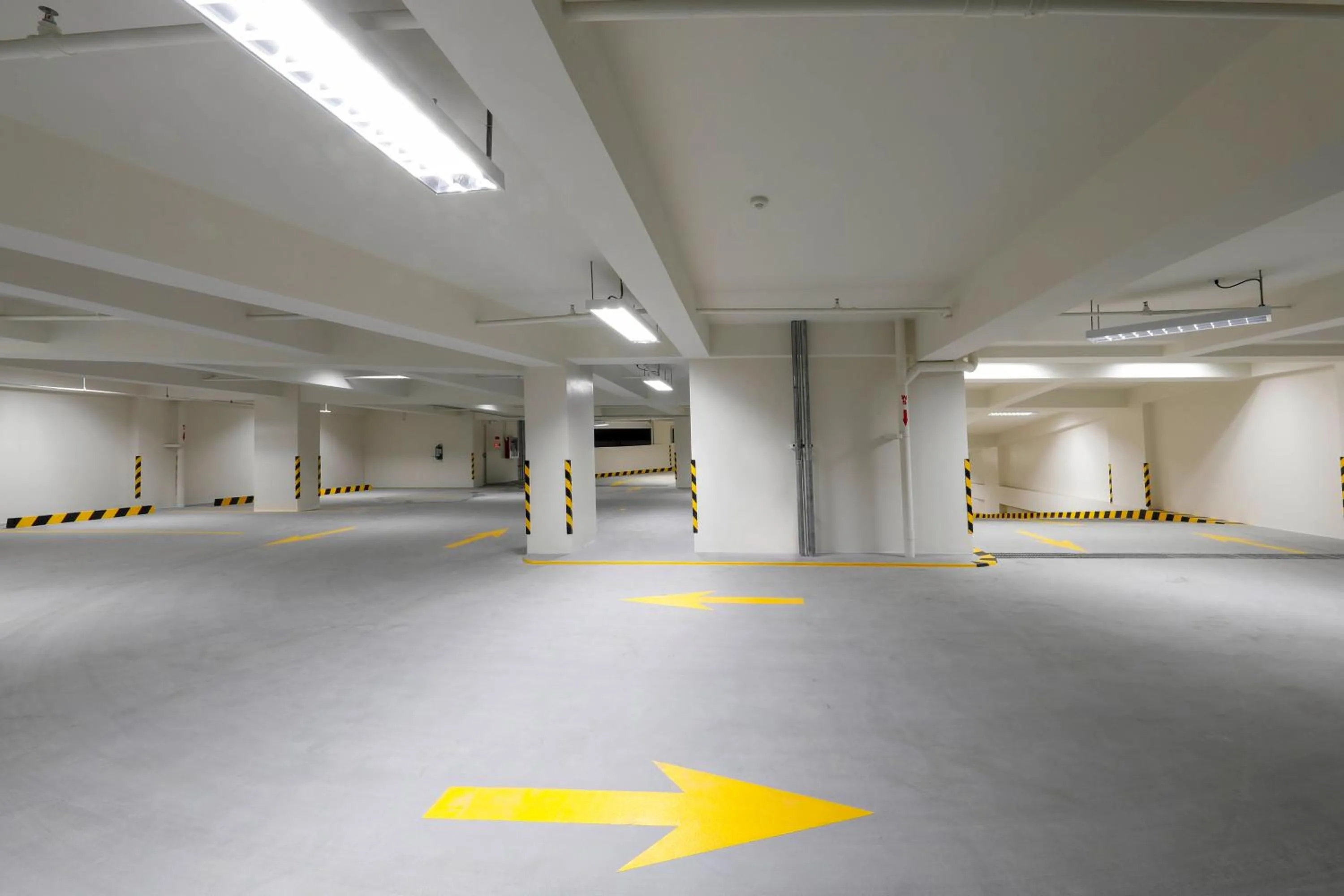 Parking in Hop Inn Hotel North EDSA Quezon City