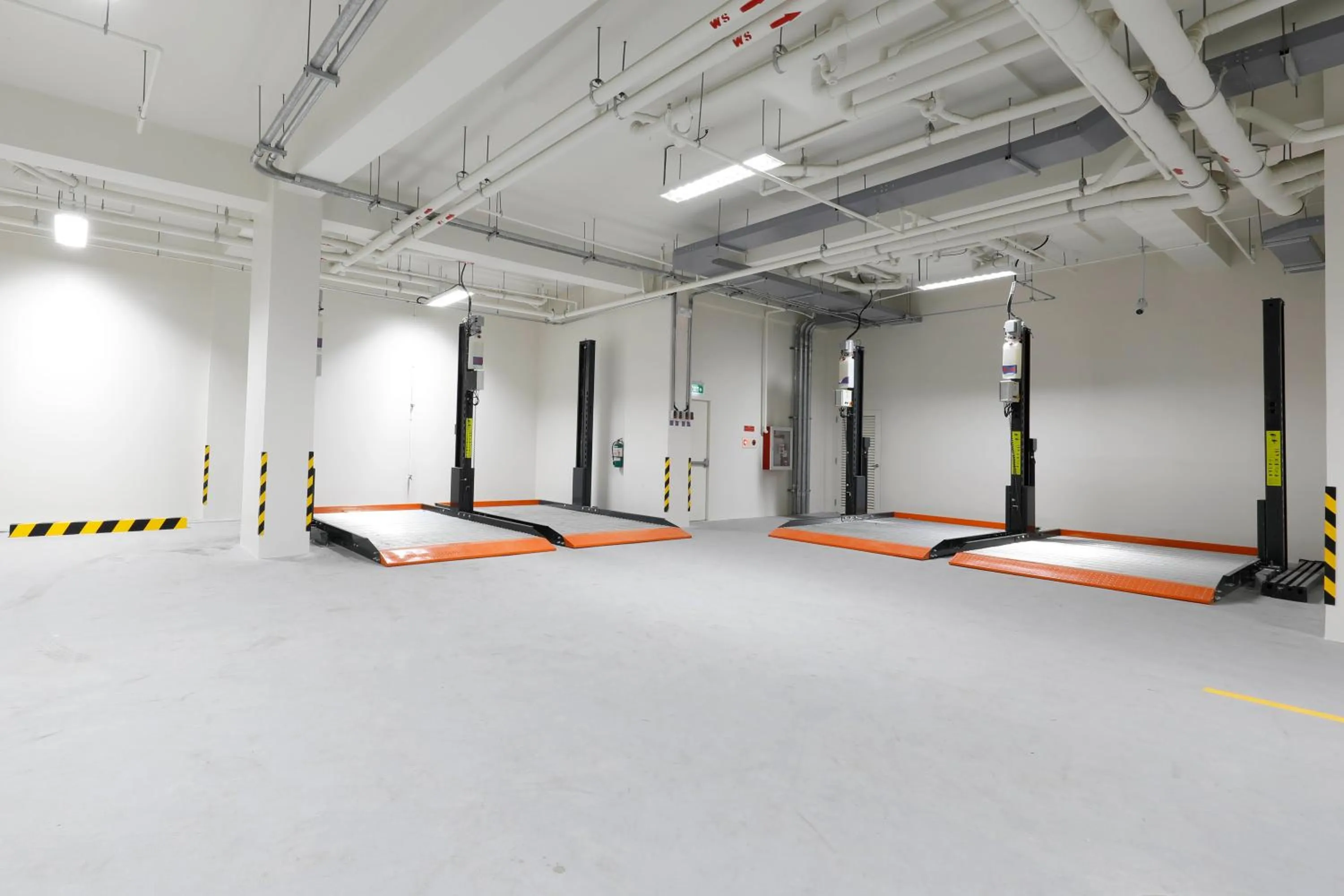 Parking in Hop Inn Hotel North EDSA Quezon City