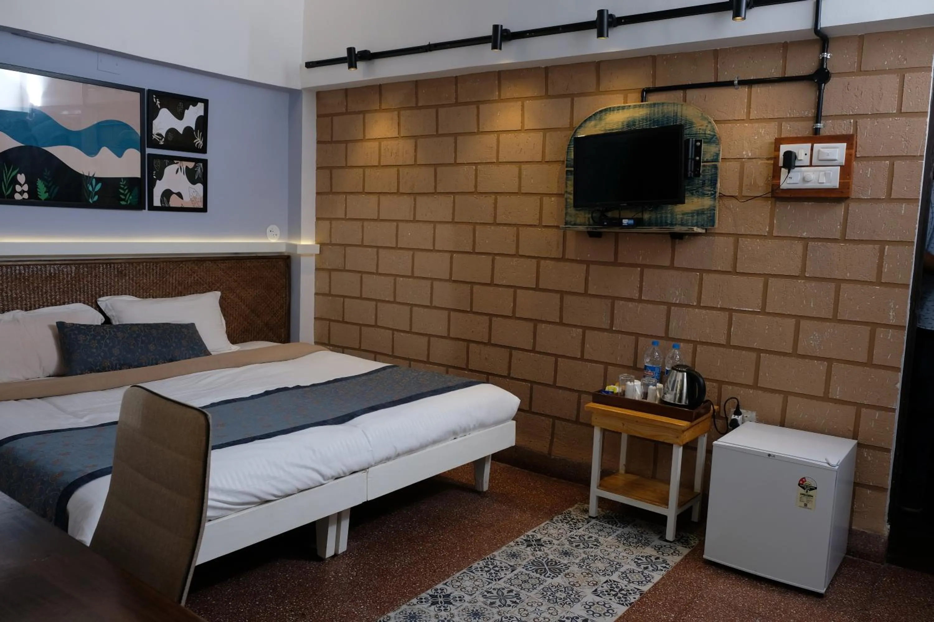 Hotel Gopika International