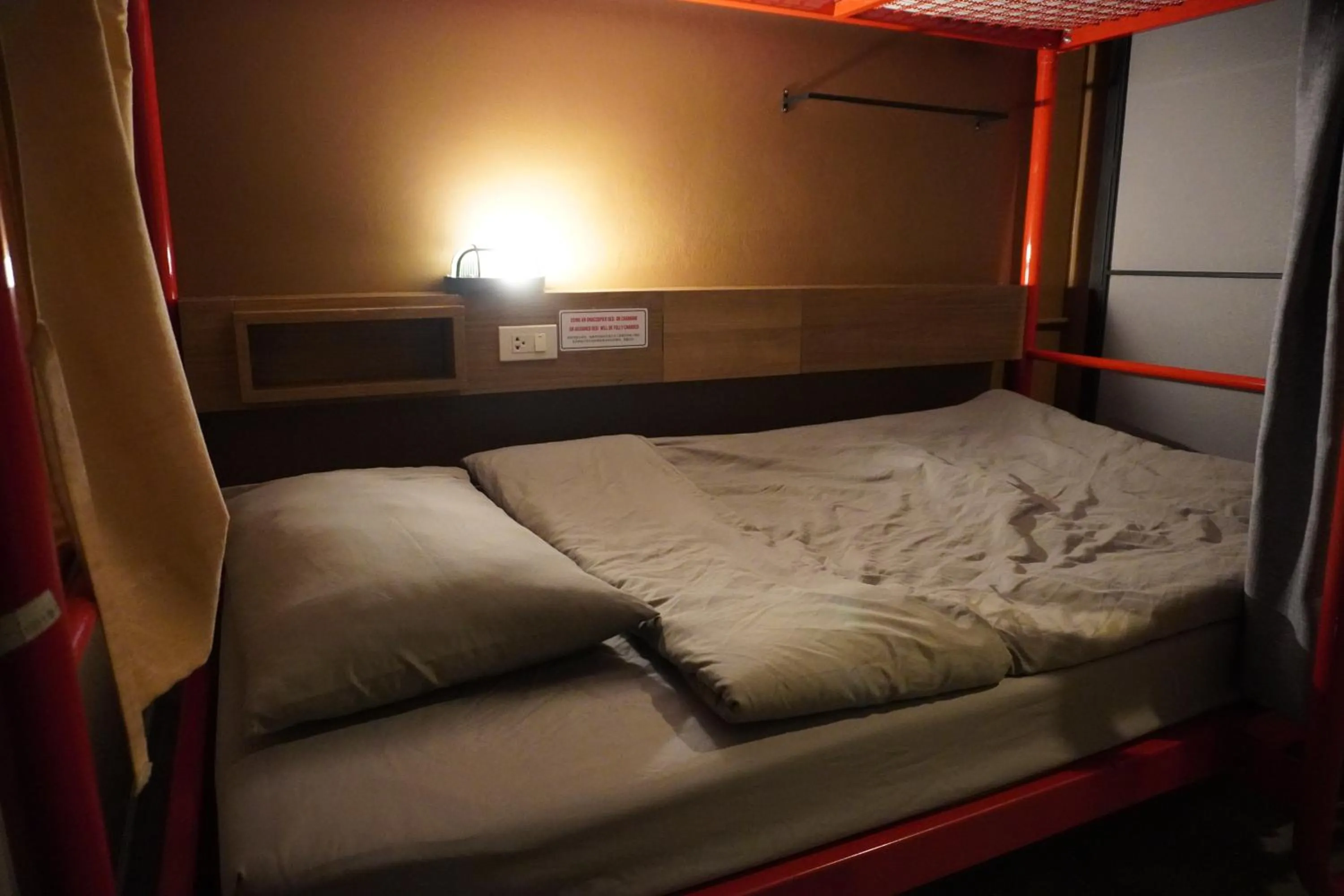 Bed in Here We Go Bangkok