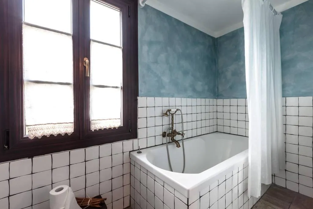 Bath in B&B Dove Comincia la Bella Italia