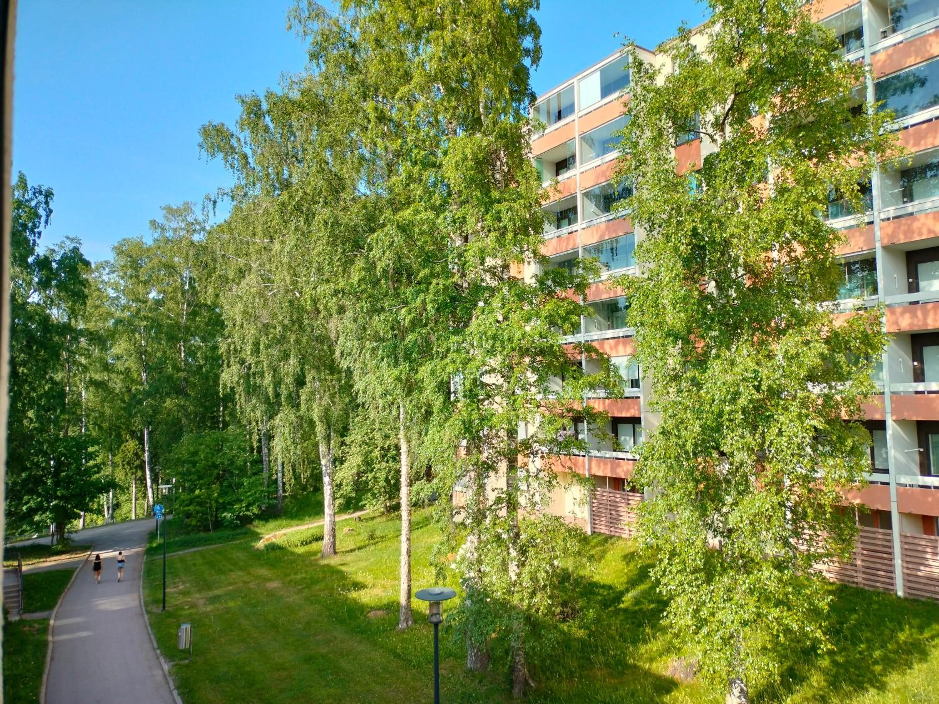 Quiet Apartment with Free Parking, 15 Min to Airport