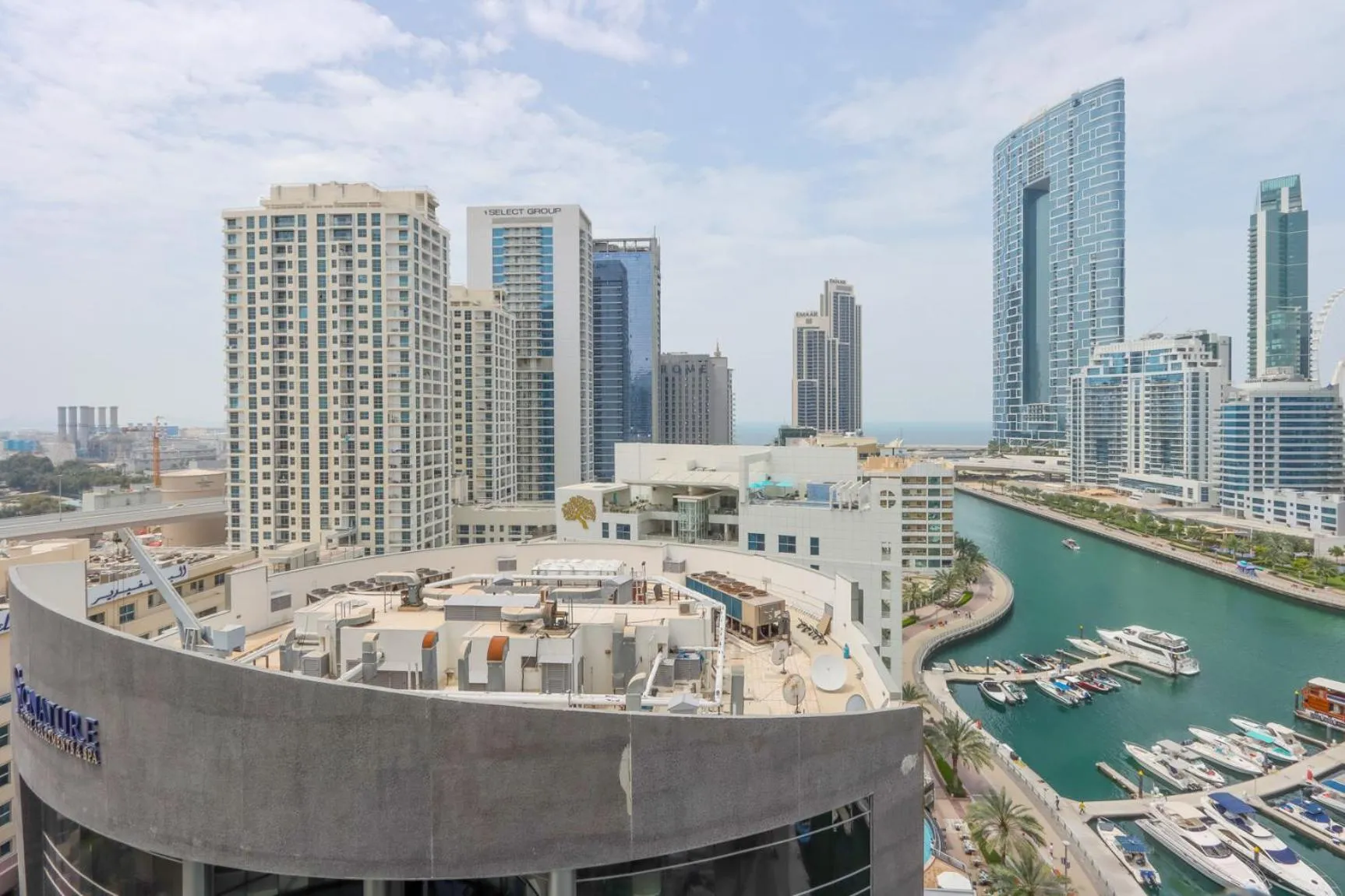 Sea view in Livbnb - Sea and Marina View, Steps to Marina Walk